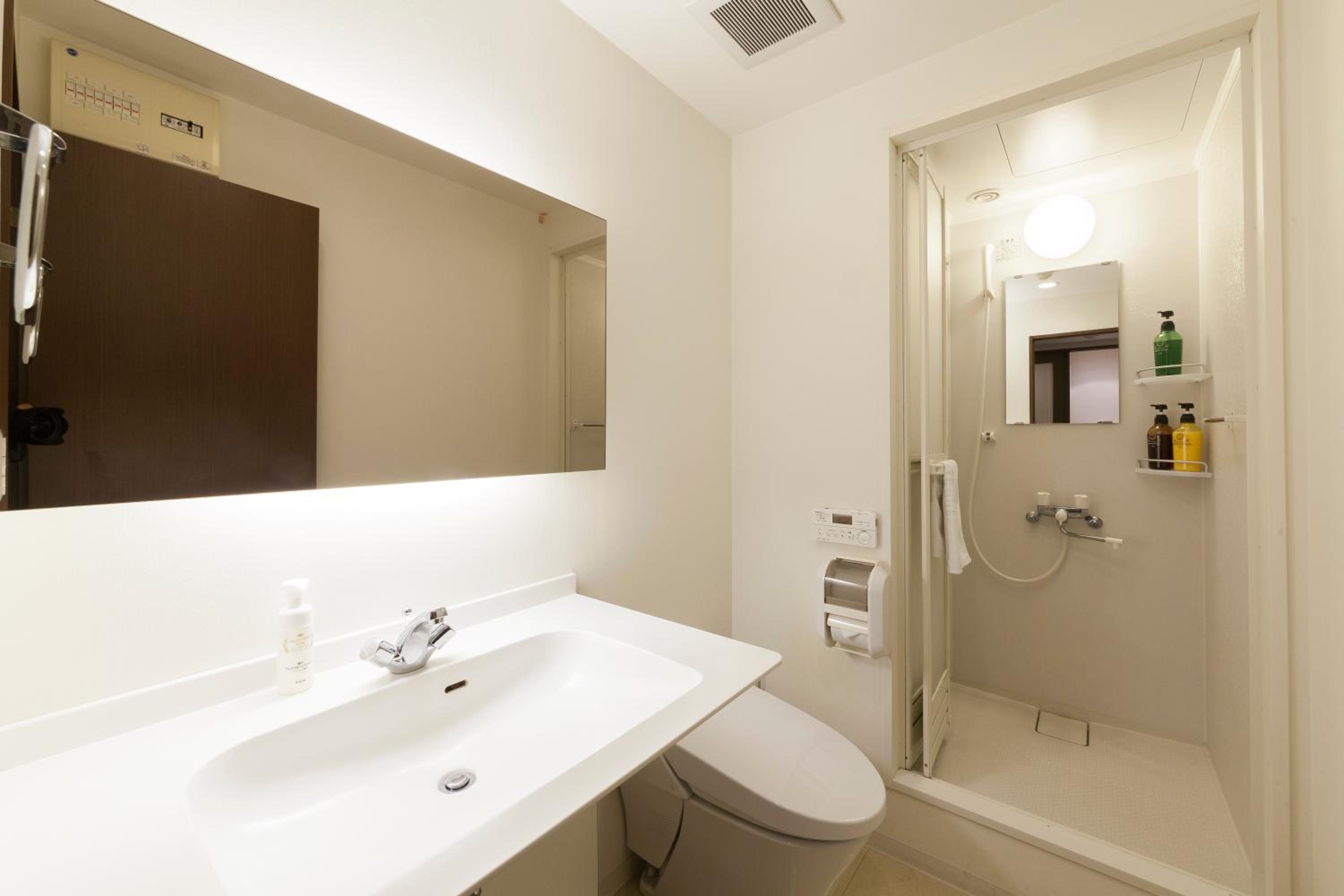 Superior Twin Room - Non-Smoking - Eco Plan (No Daily Cleaning) - Photo 2