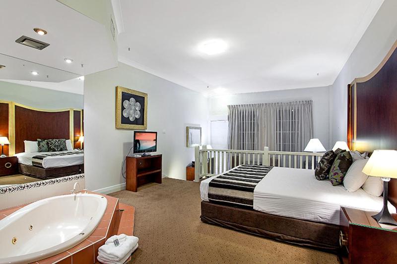 Suite with Spa Bath