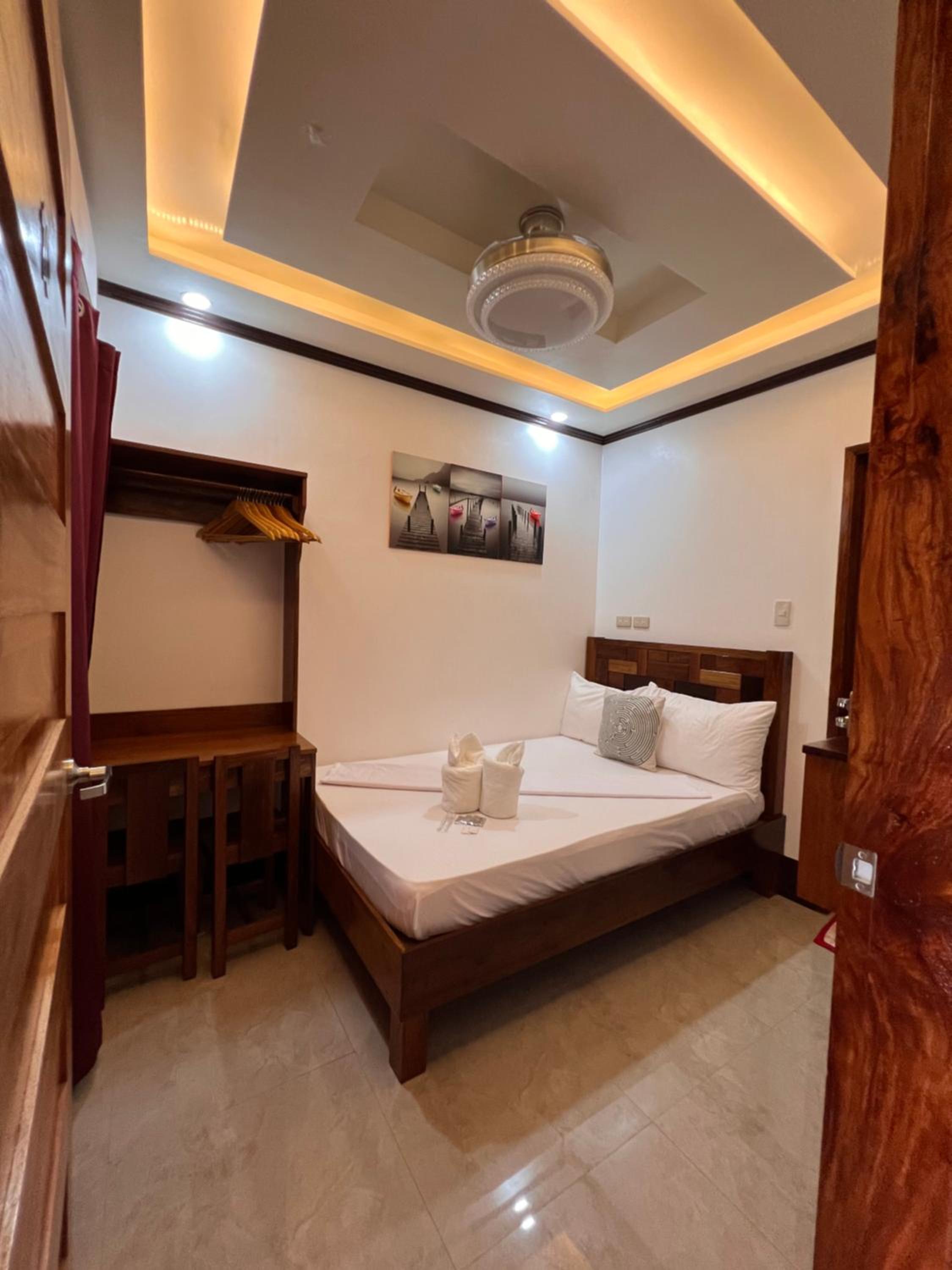 Small Single Room photo 1