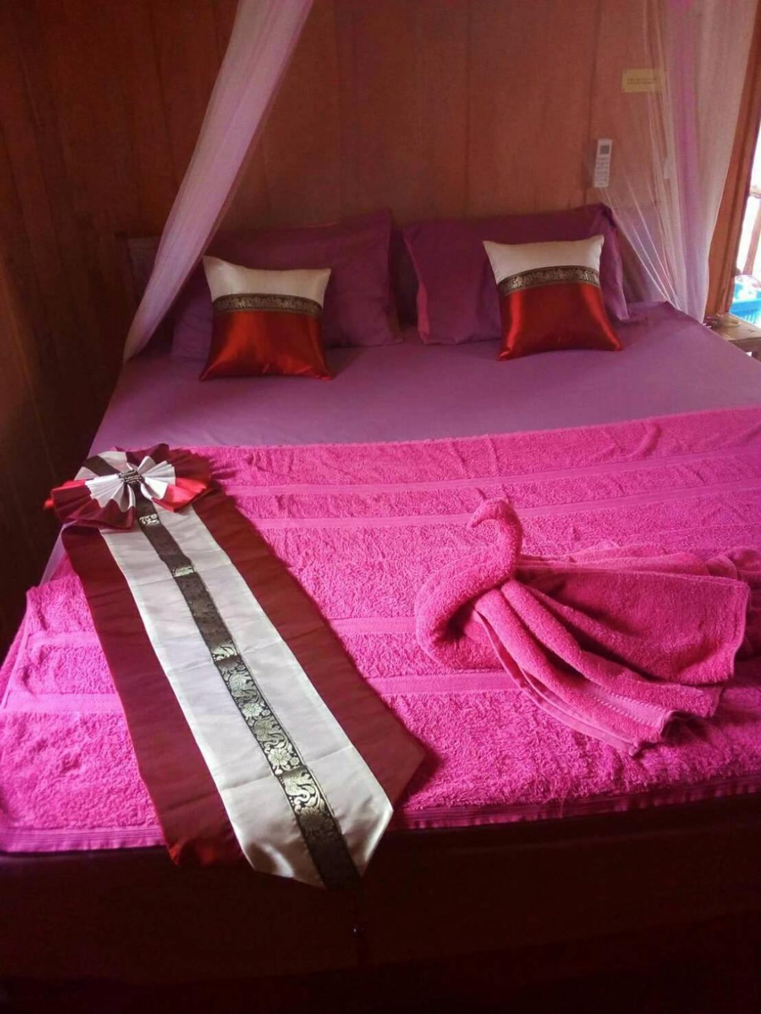 King Suite with Balcony - Photo 39