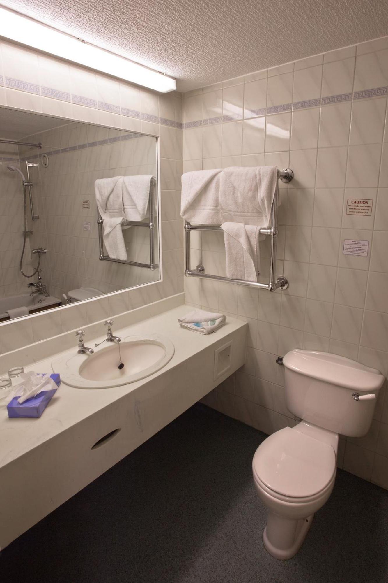 Double Room - Photo 5