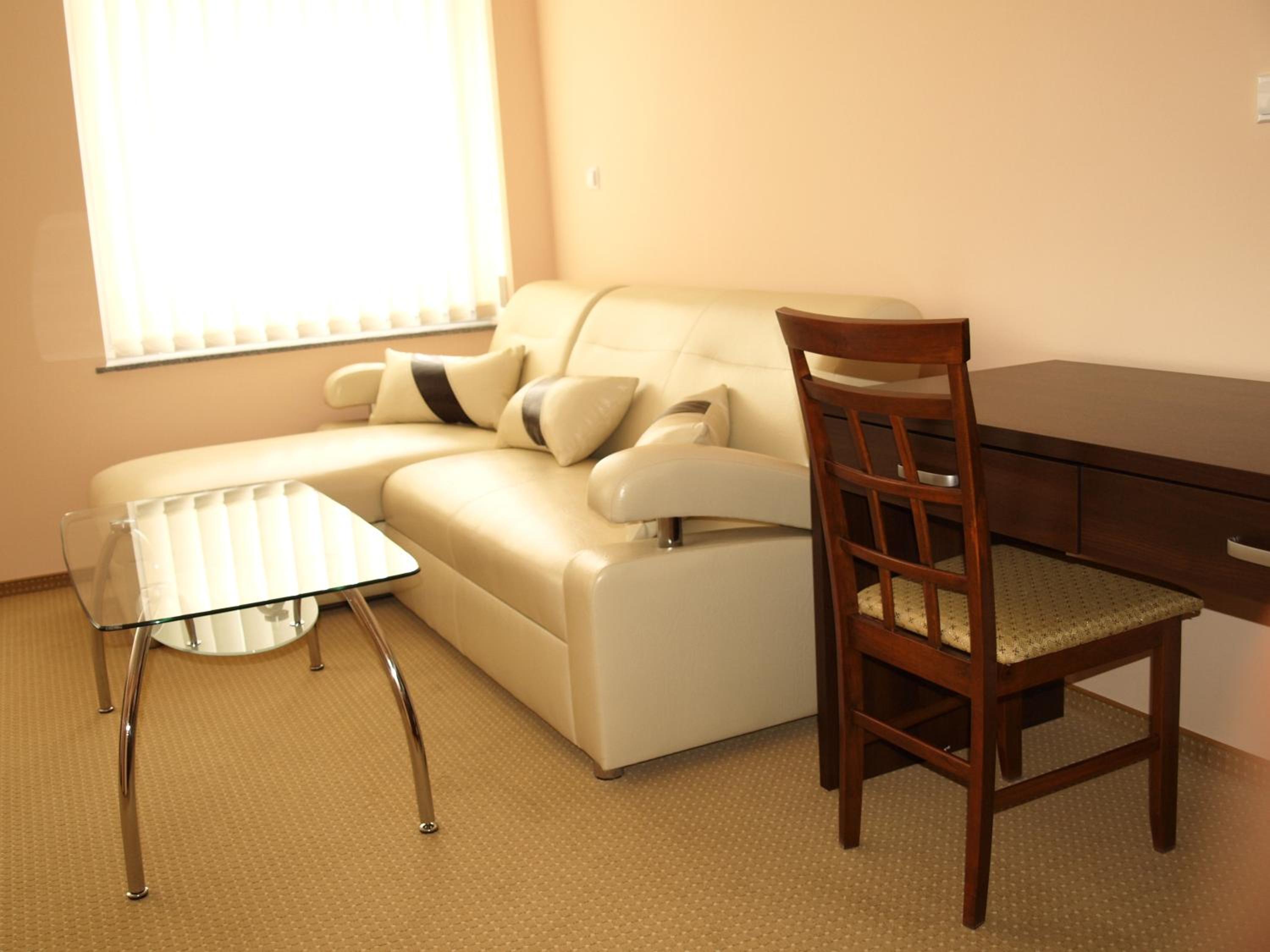 One-Bedroom Apartment - Photo 18