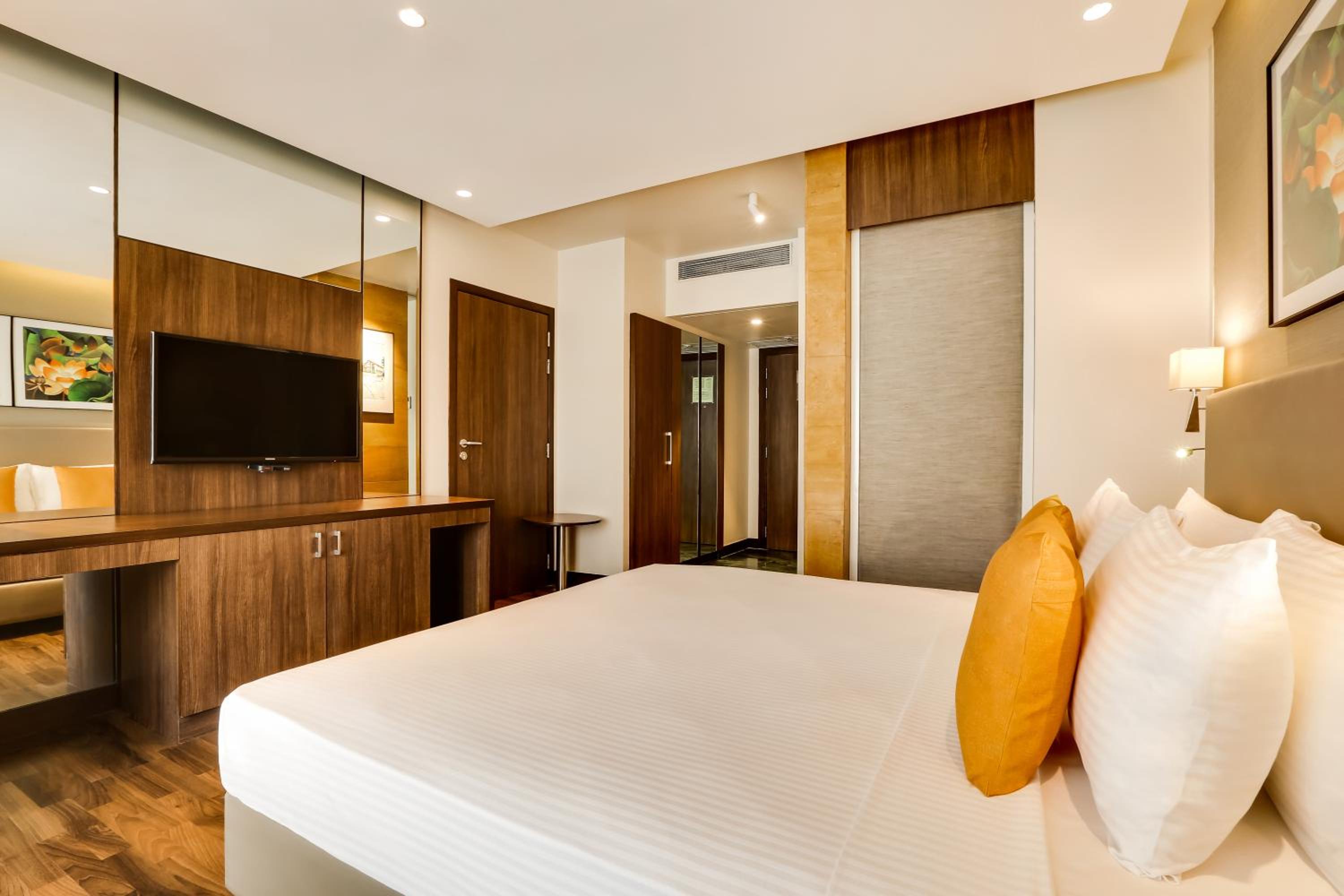 Business Room - Early Check in & Checkout upto 2 Hrs (Subject to availability) - Photo 3