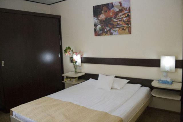 Standard Double or Twin Room - Photo 2