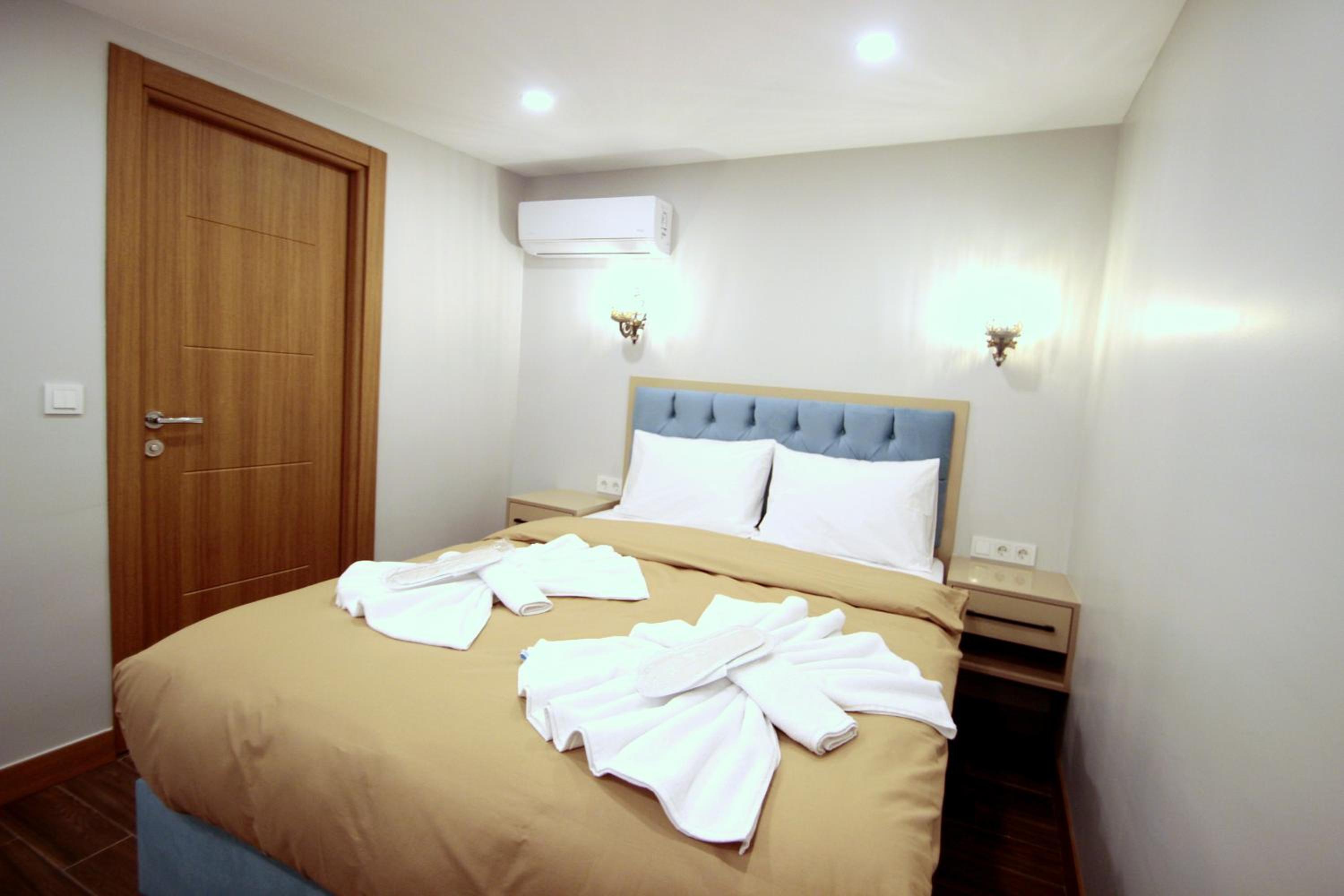 Deluxe Double Room photo 2