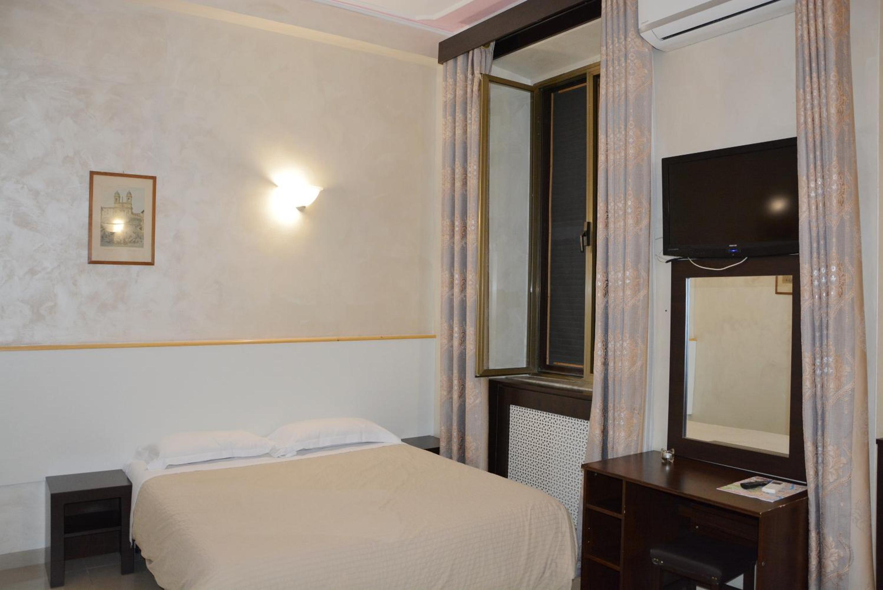 Standard Triple Room photo 1