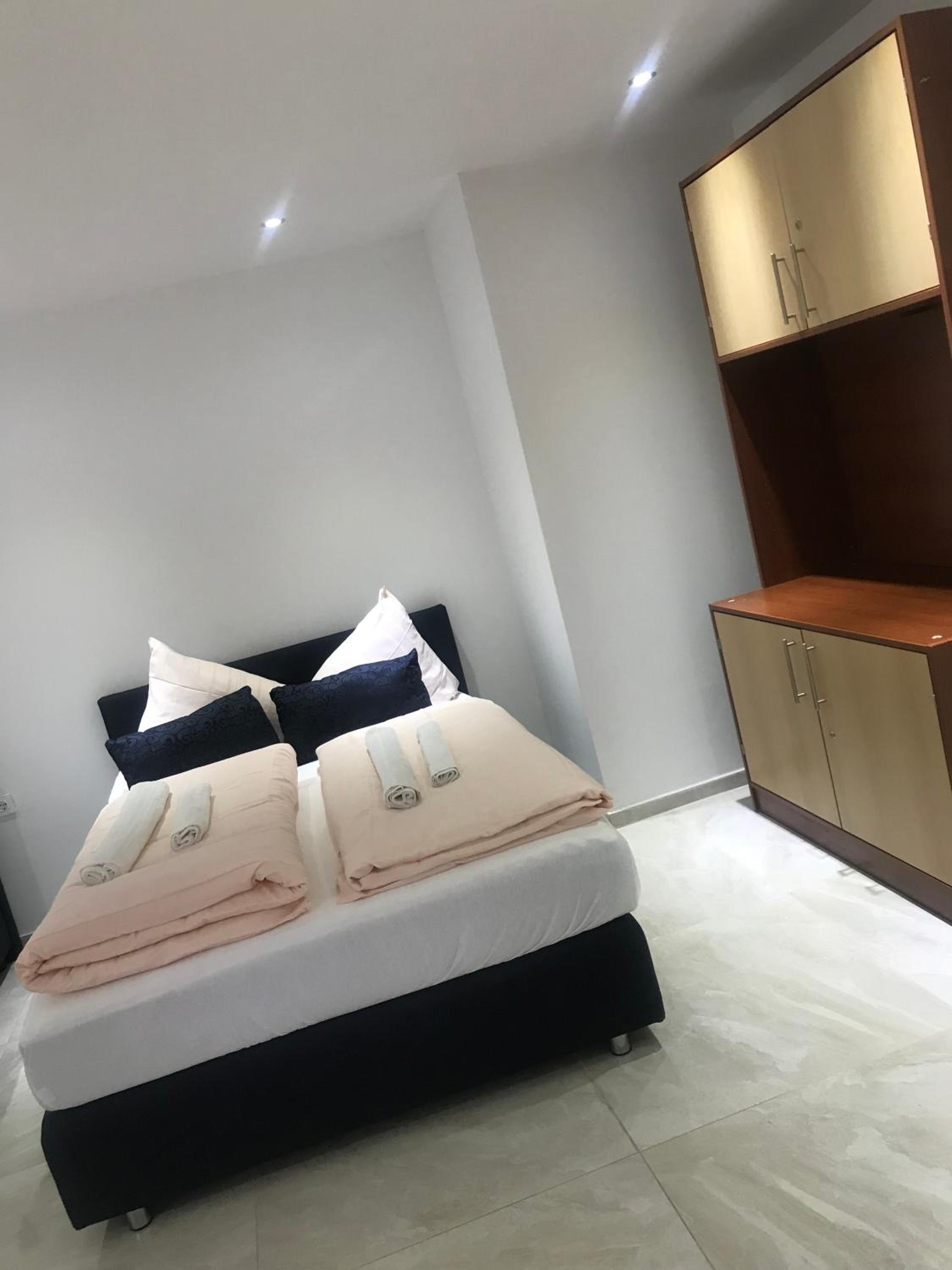 Deluxe Double or Twin Room - Photo 3