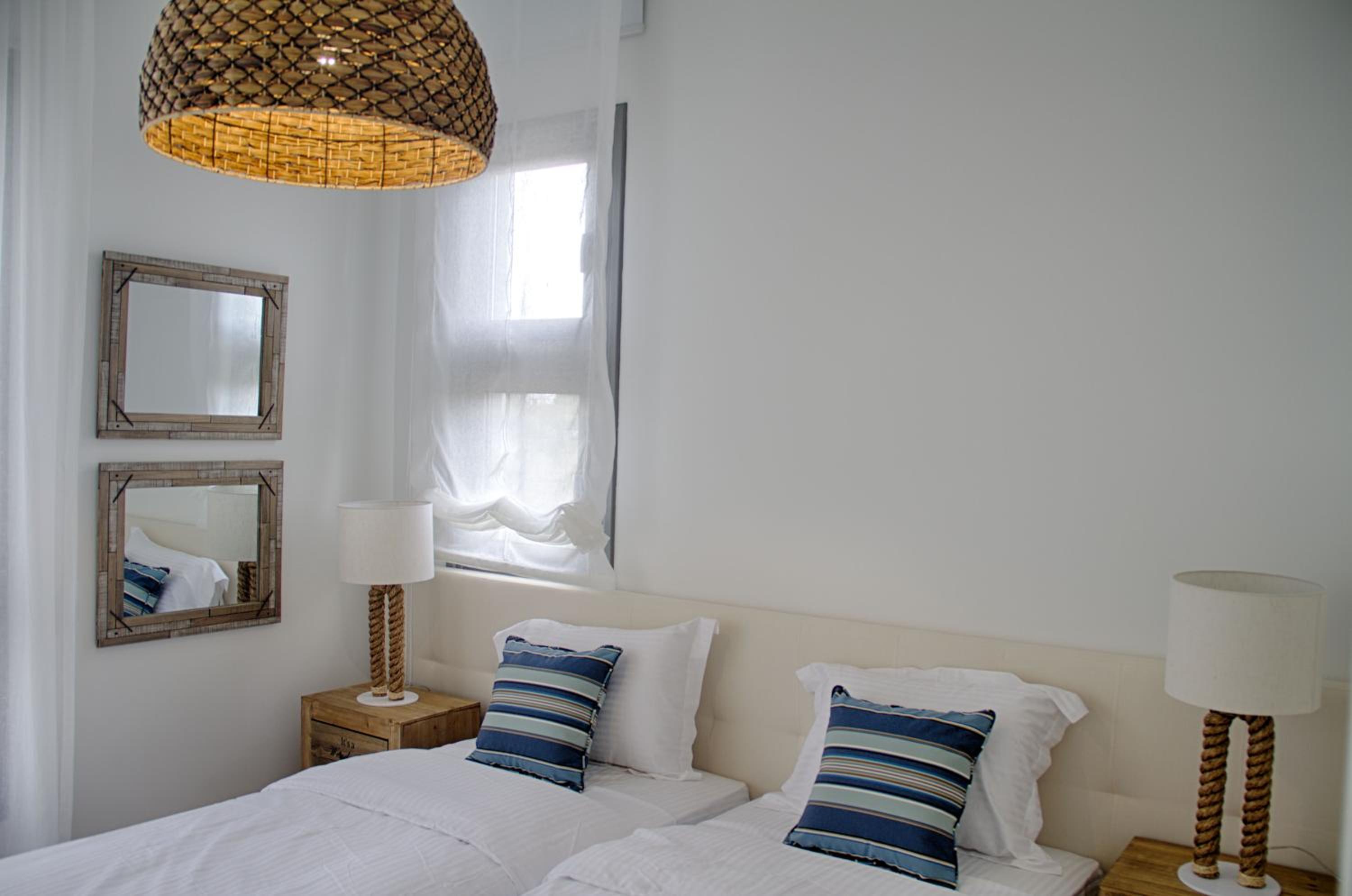 Apartment with Balcony - Photo 19