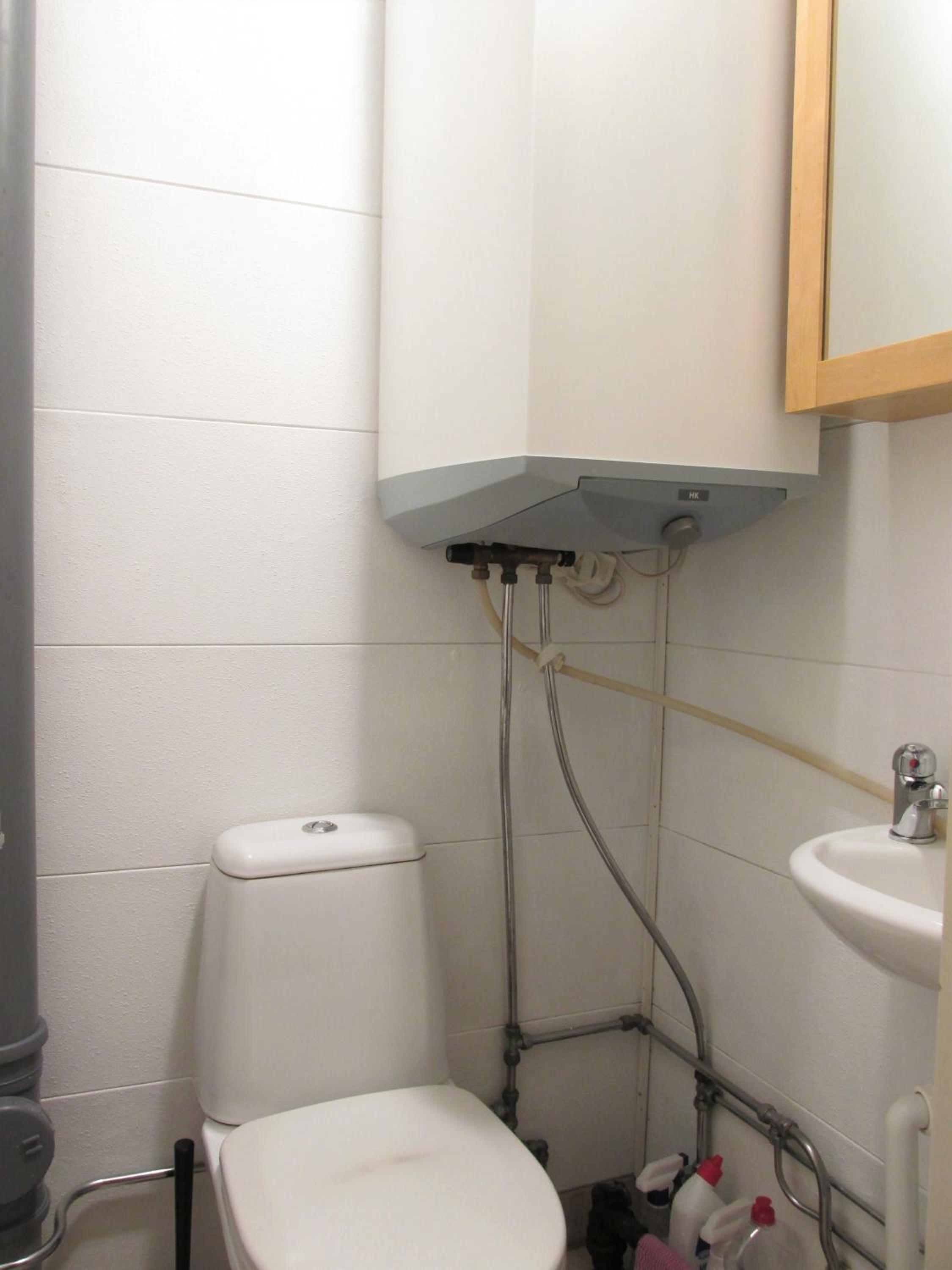 Classic Triple Room - Photo 18
