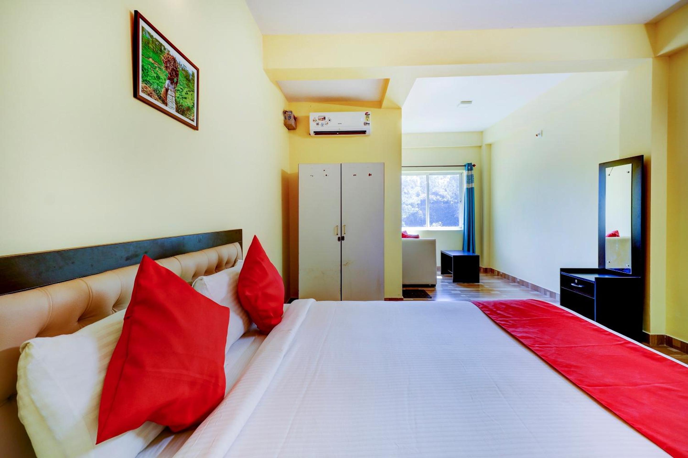 Standard Double Room - Photo 2