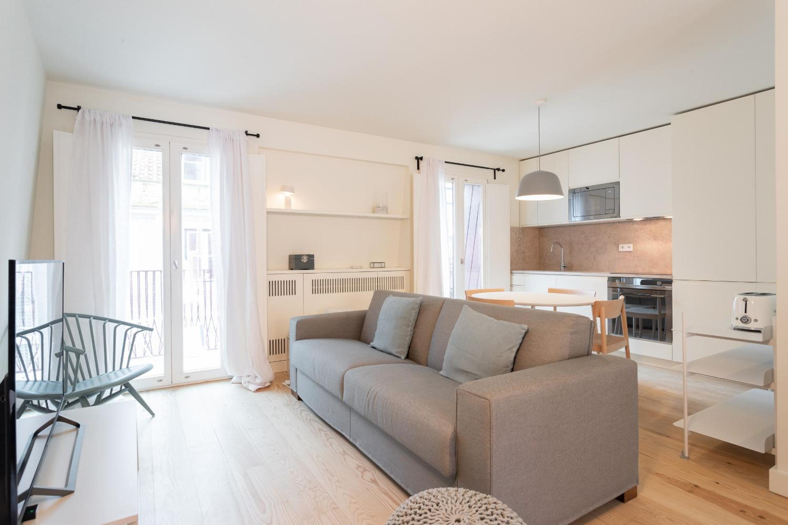 Duplex Apartment - Photo 3