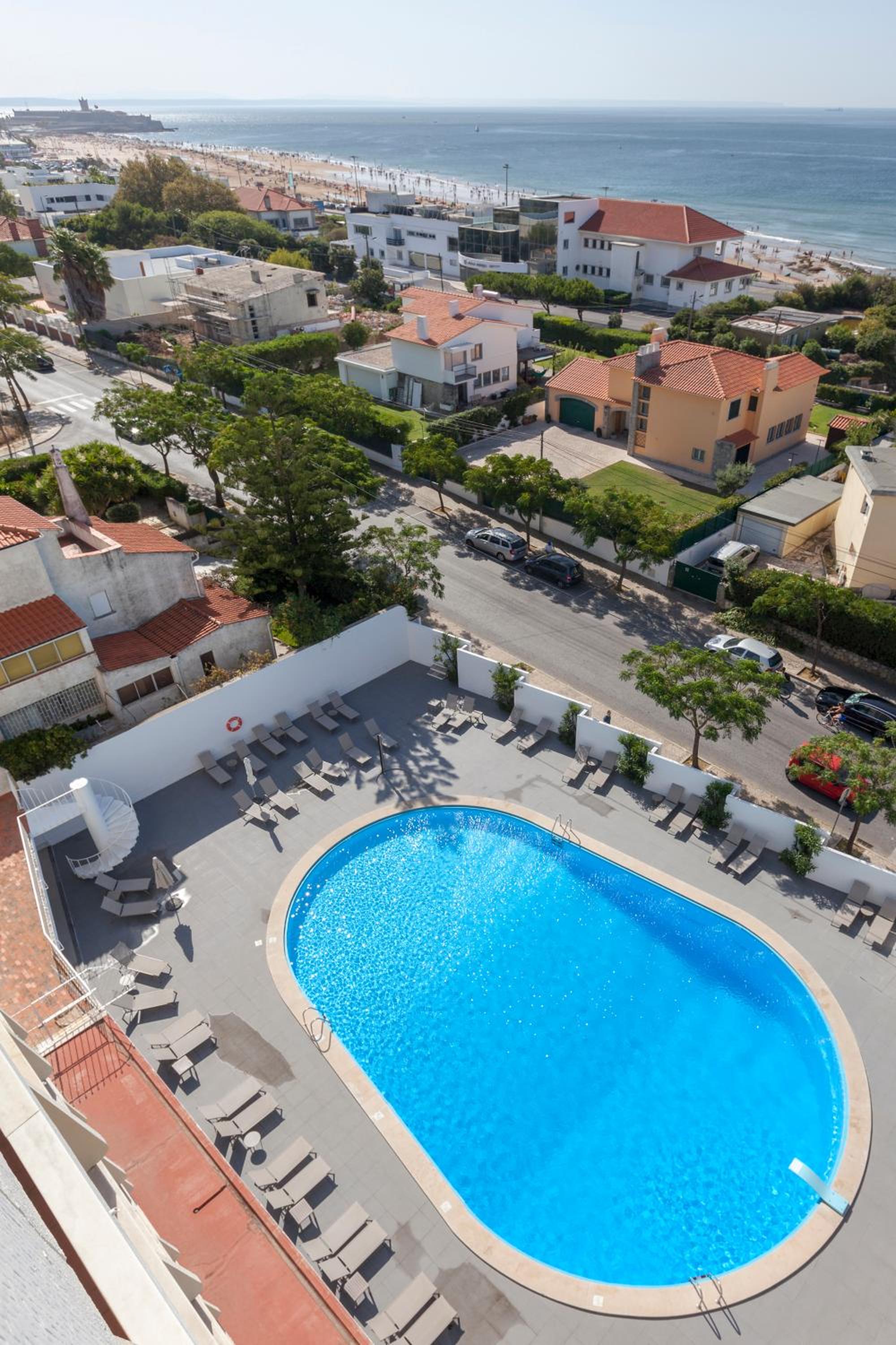 Double or Twin Room with Extra Bed with Sea View - Photo 4
