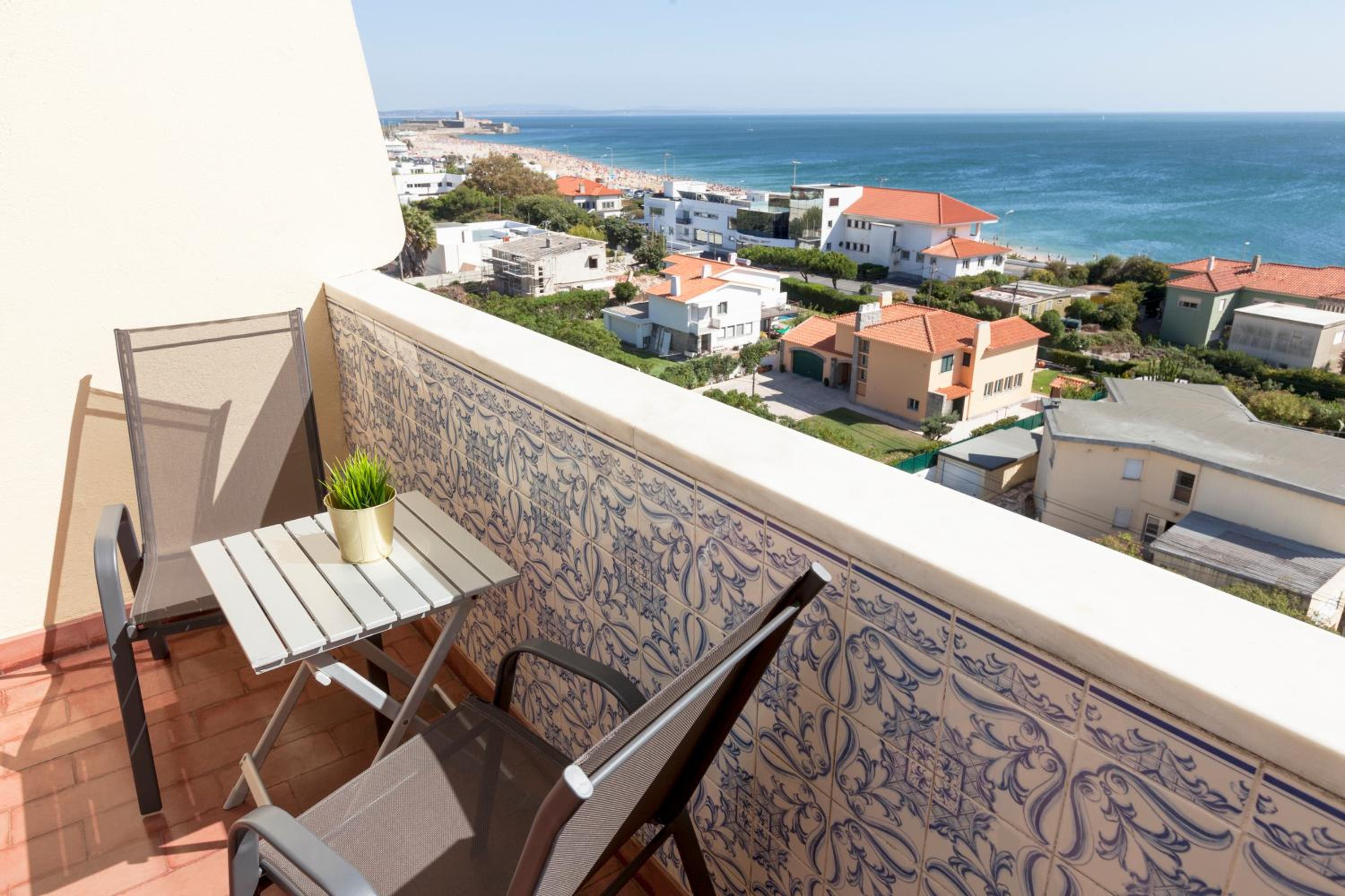 Double or Twin Room with Extra Bed with Sea View - Photo 2