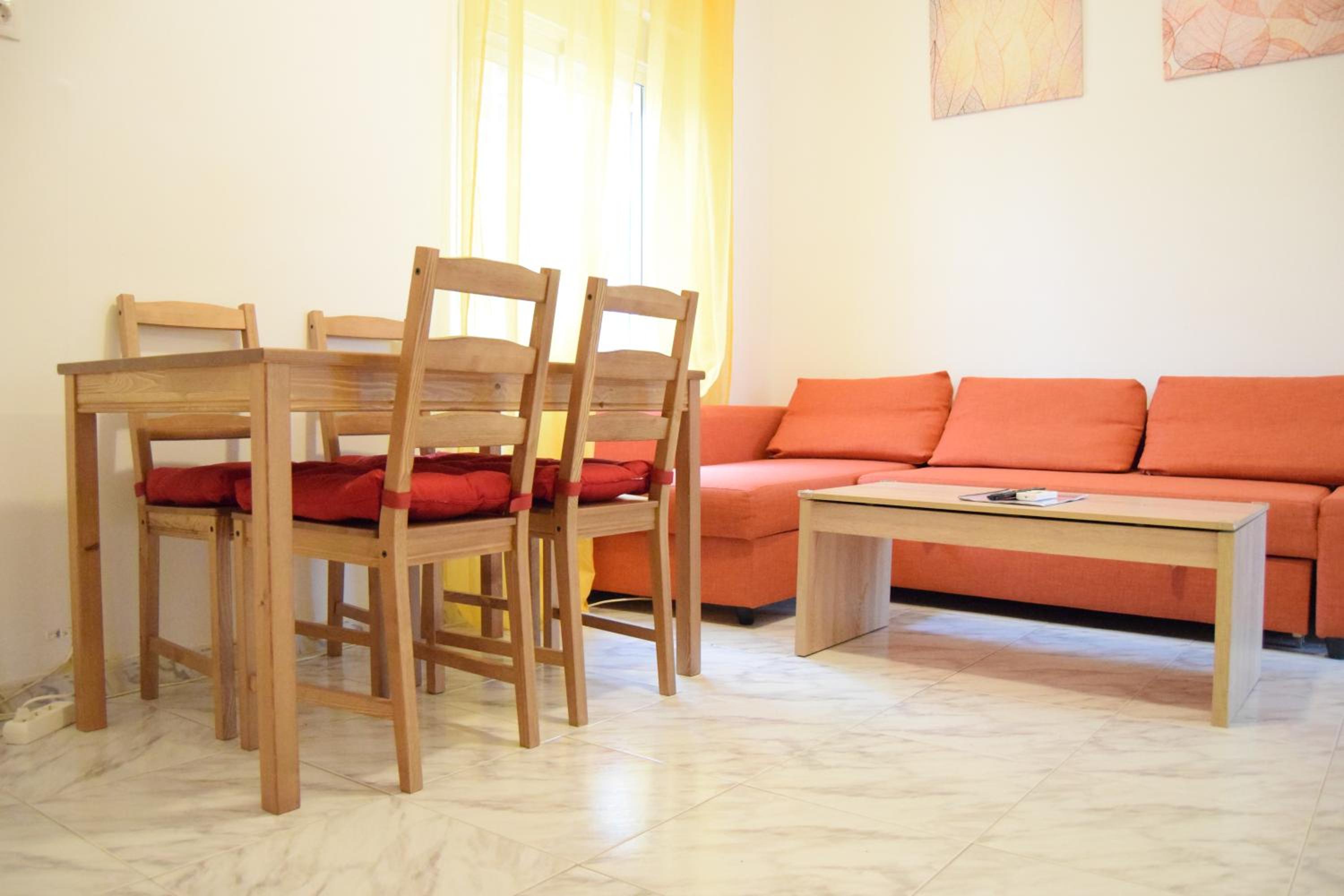 Three-Bedroom Apartment - Photo 8