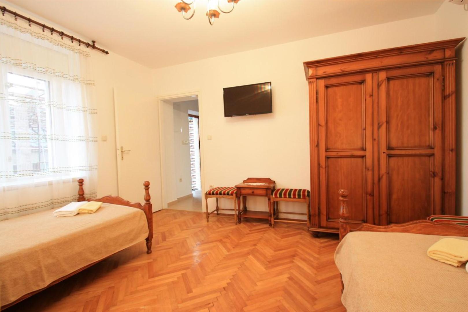 Four-Bedroom House photo 1