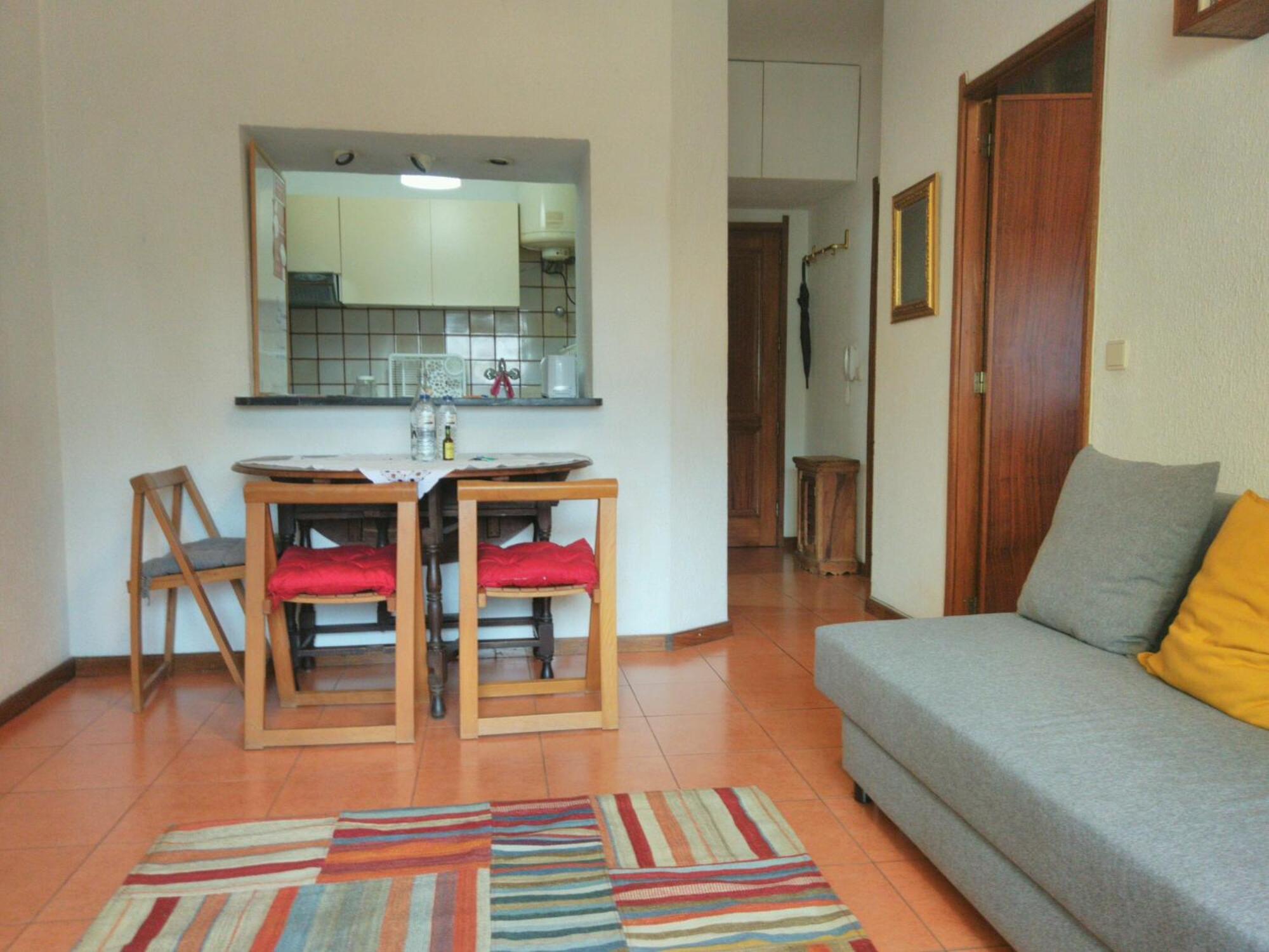 One-Bedroom Apartment - Photo 12