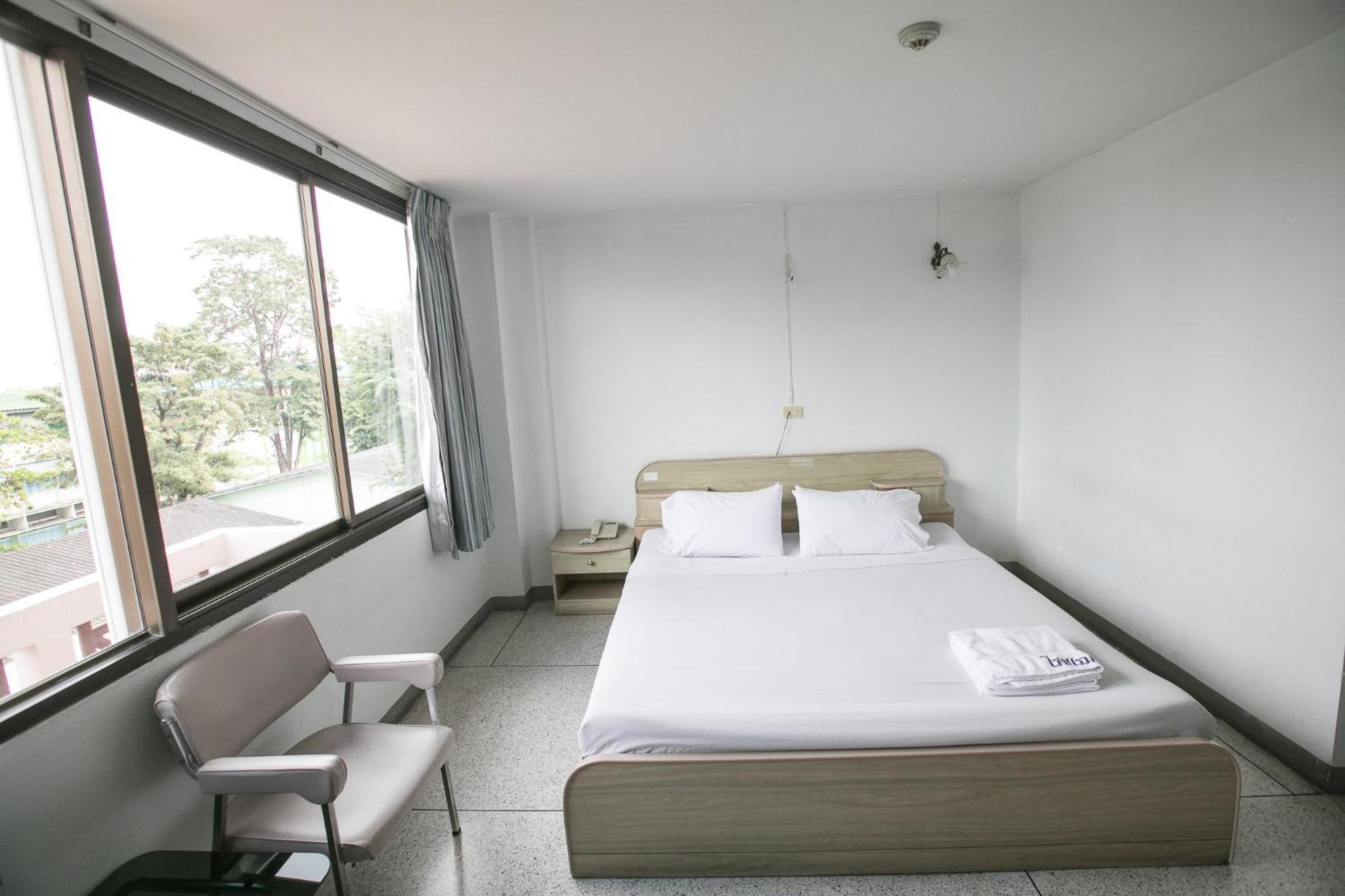 Deluxe Double Room photo 3