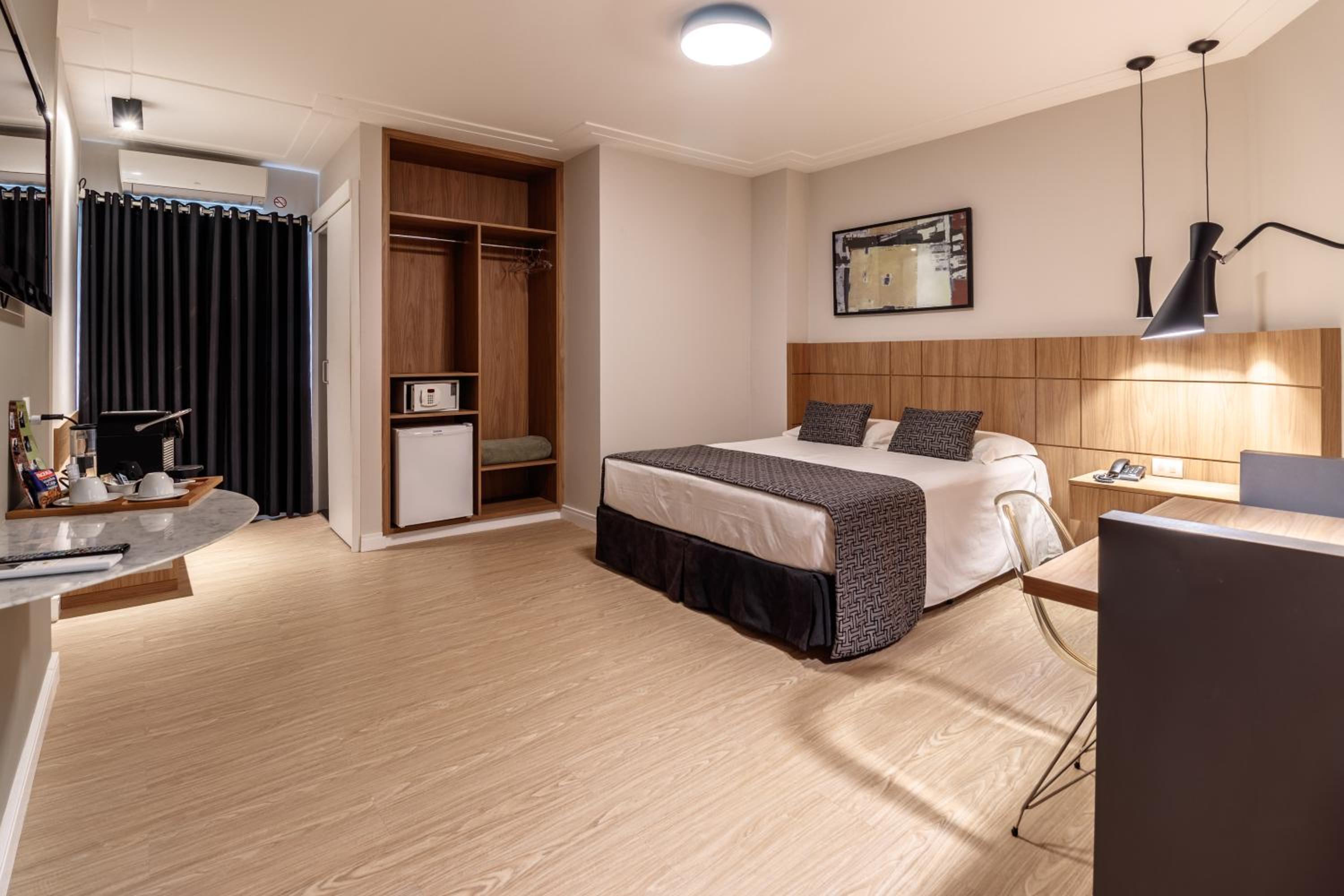 Suite - Photo 6