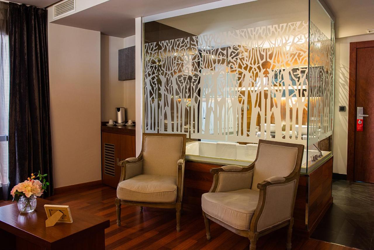 Junior Suite - Photo 9