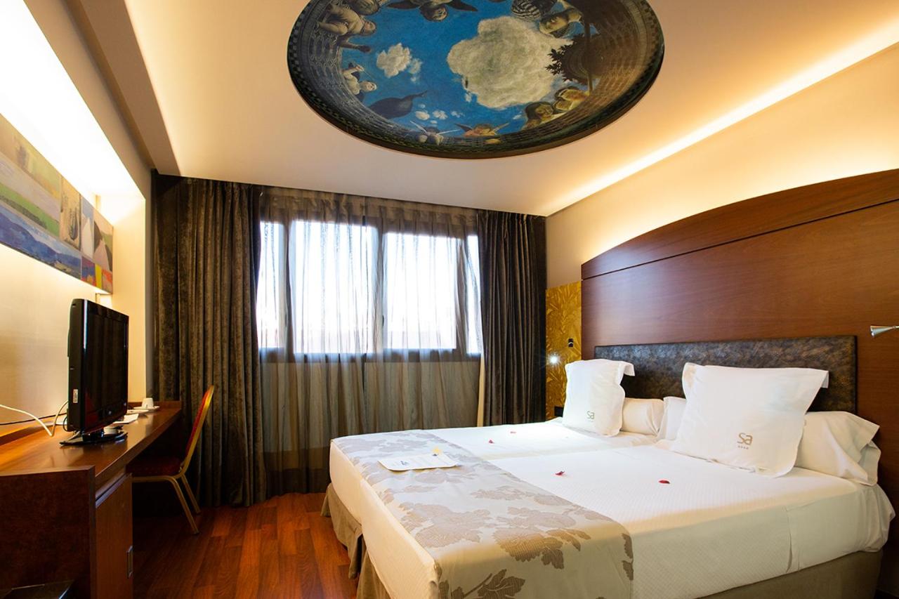 Twin Room - Photo 3