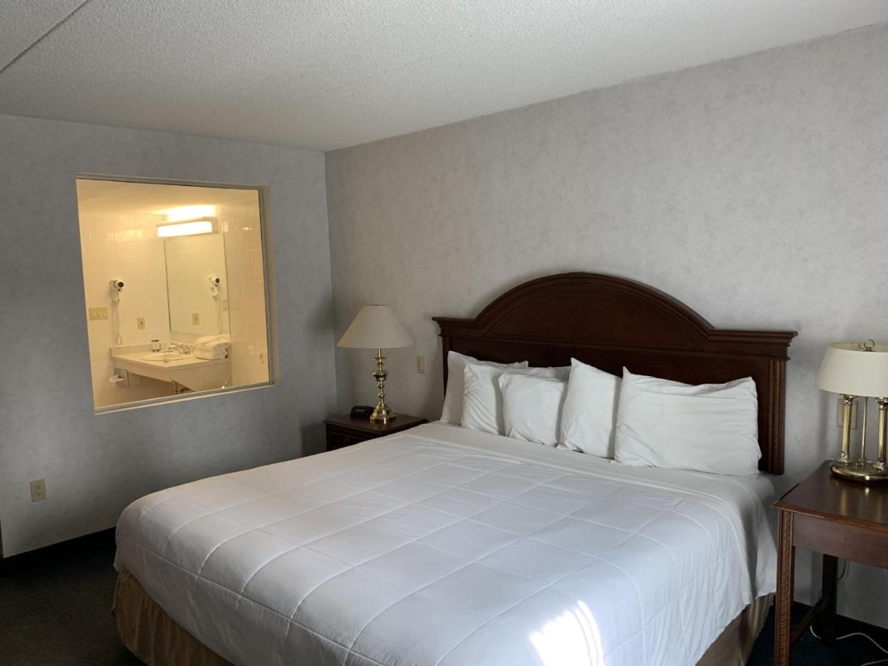 King Room - Non-Smoking