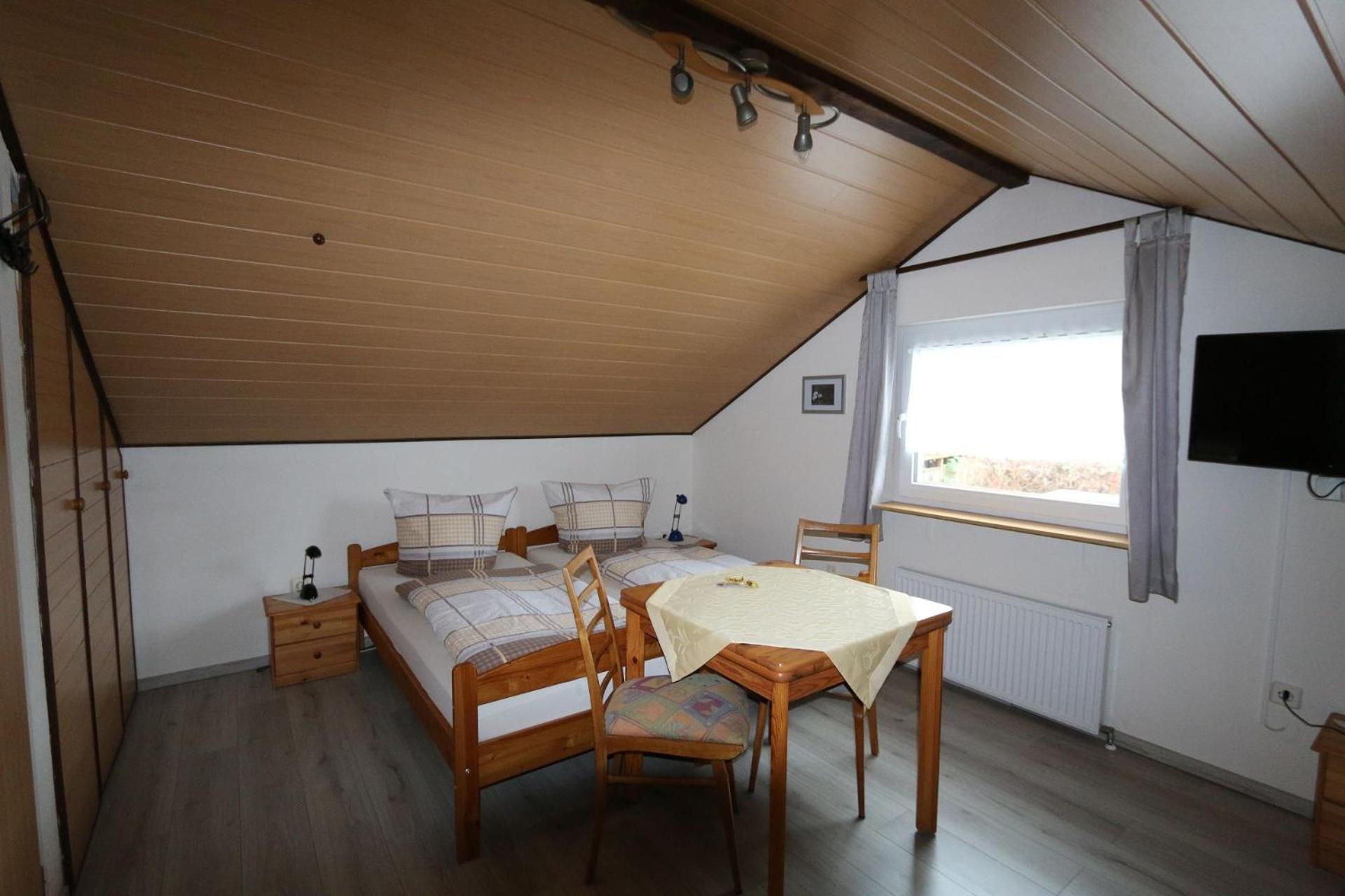 Double Room with Shared Bathroom photo 3