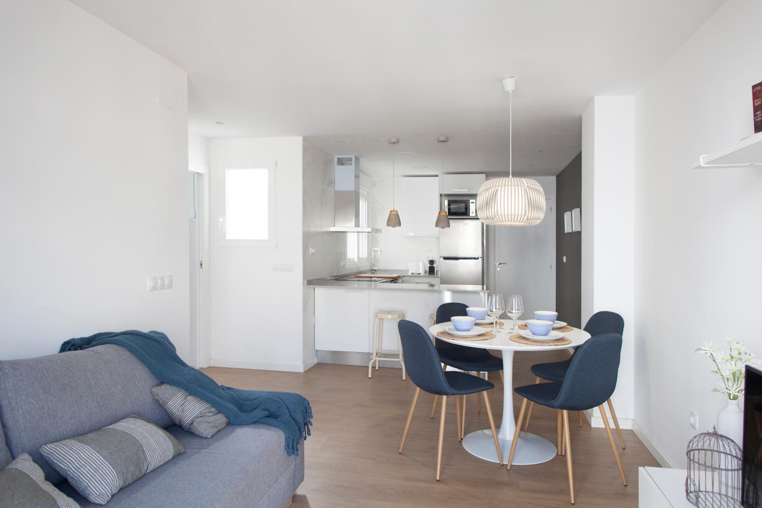 One-Bedroom Apartment - Photo 9