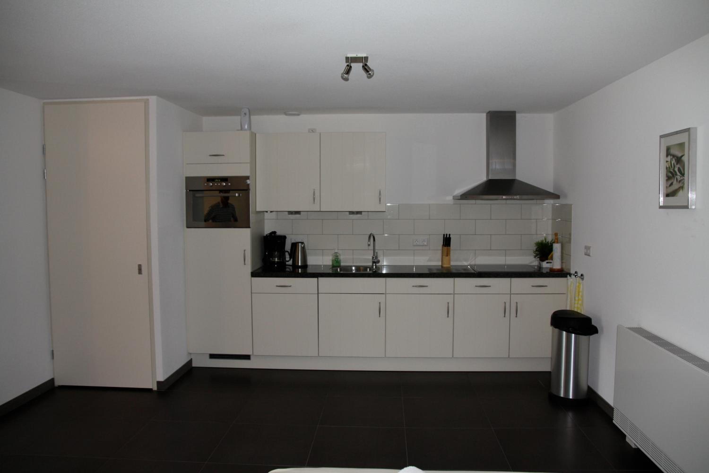 Studio Apartment photo 2