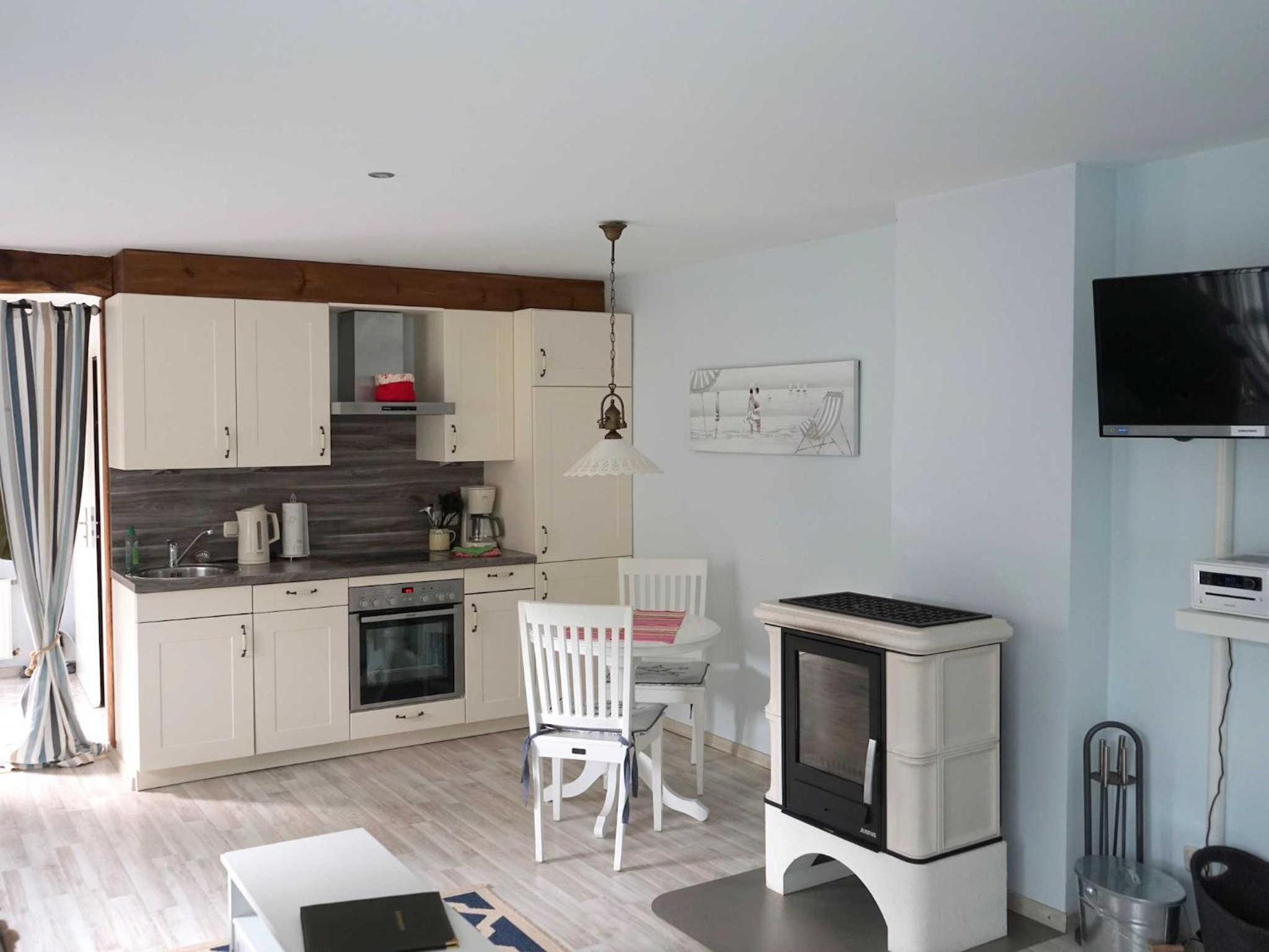 Apartment with Terrace photo 3