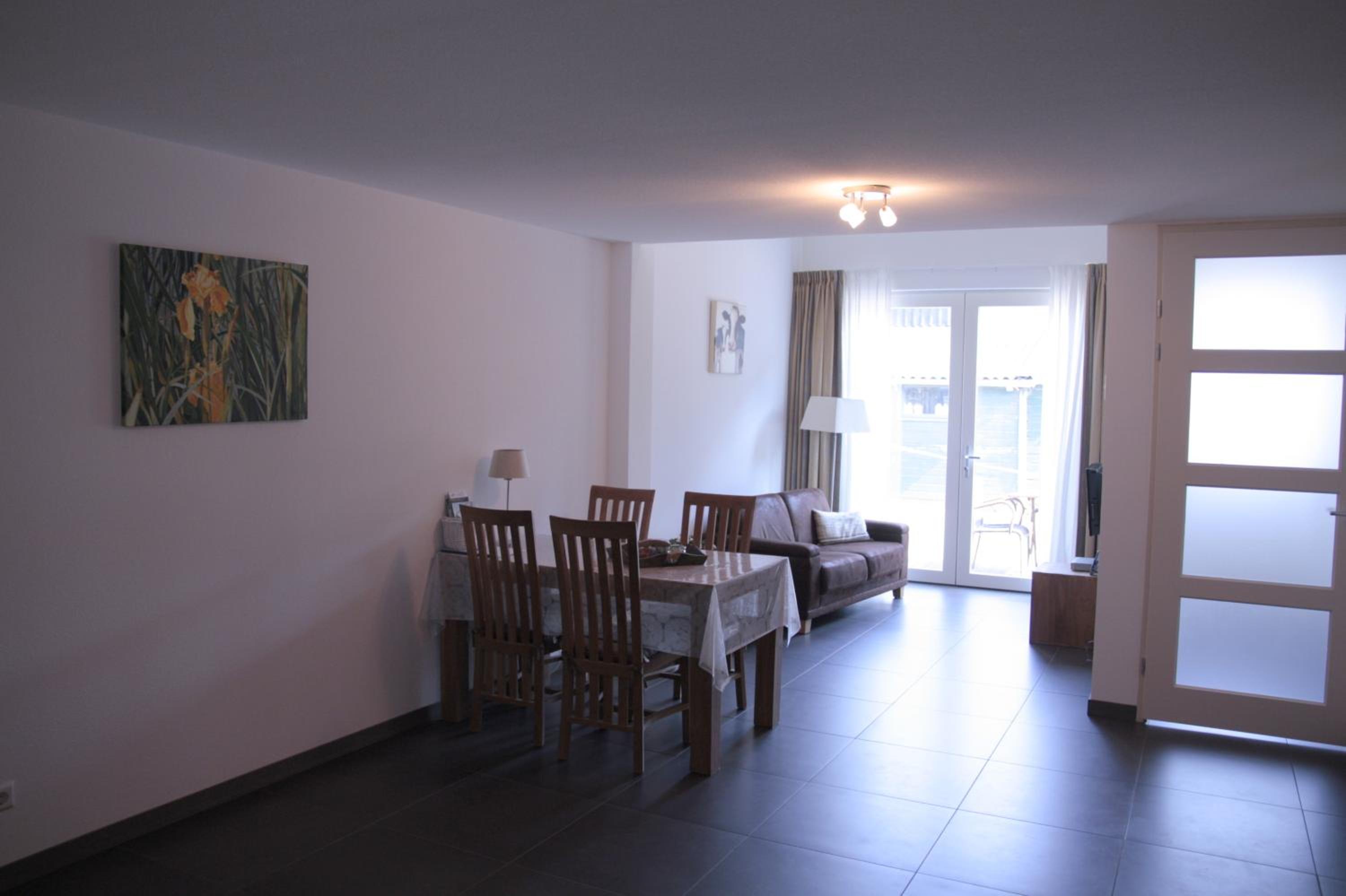 Studio Apartment photo 3