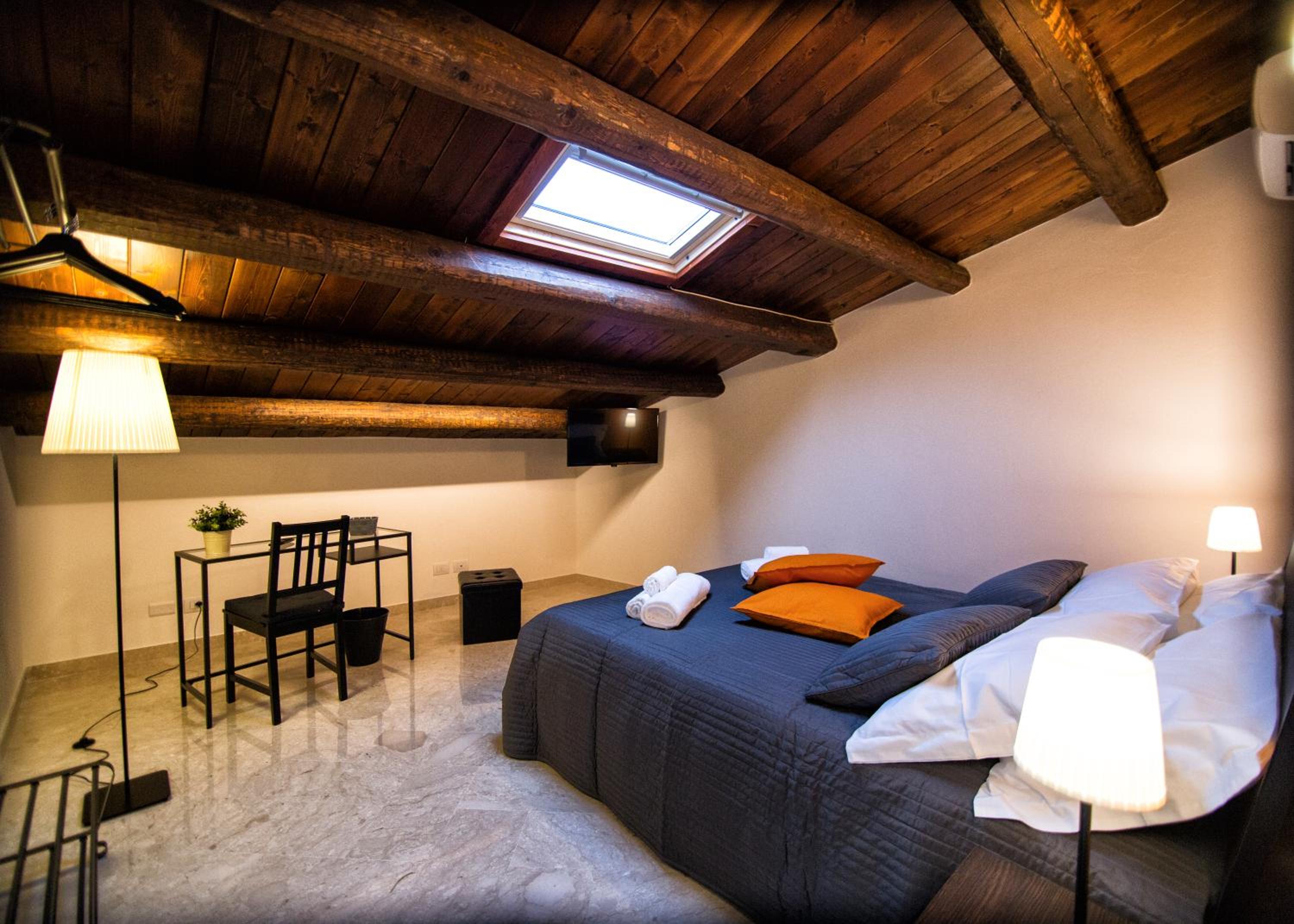 Economy Double Room - Photo 2