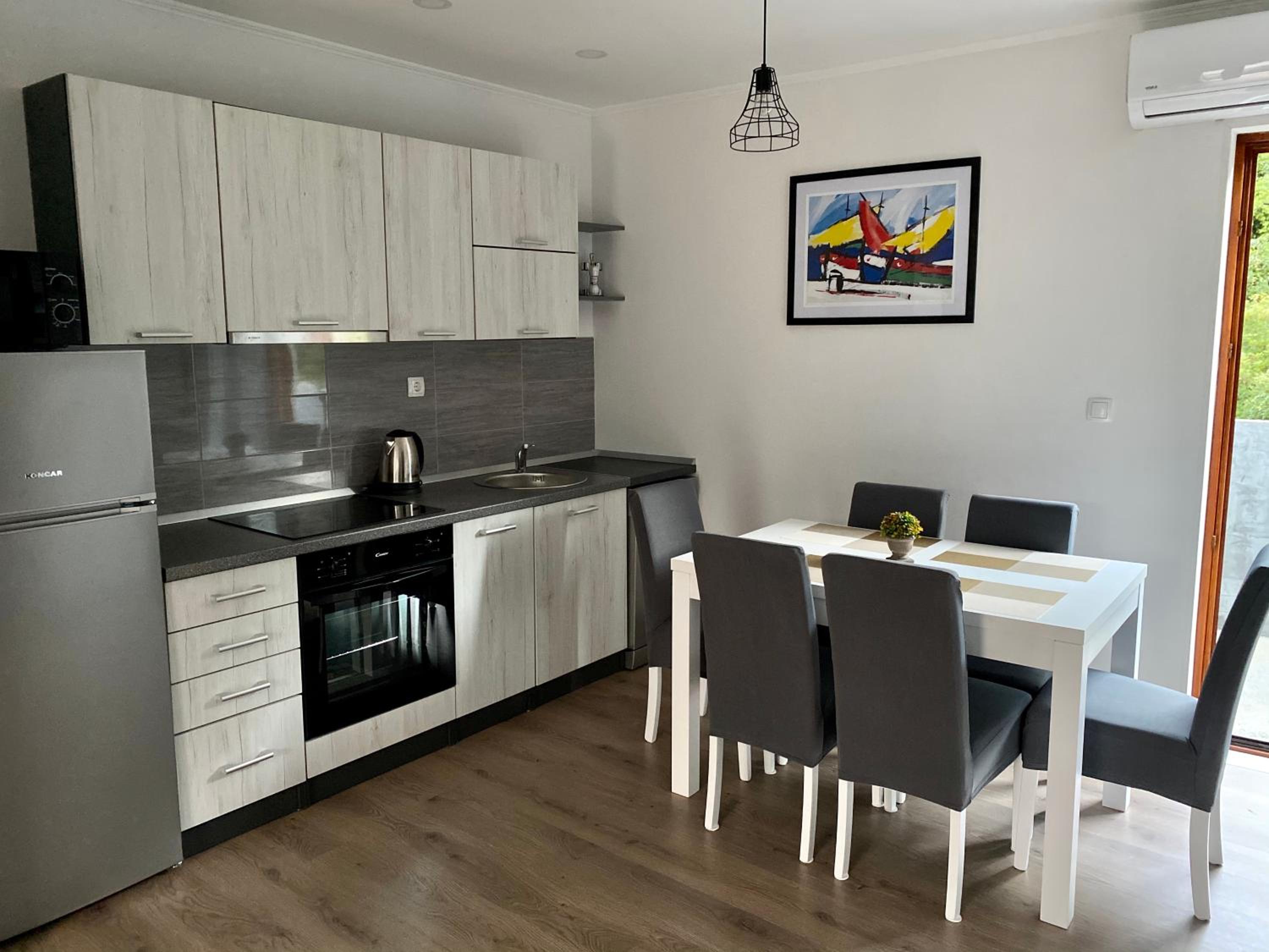 Apartment with Sea View - Photo 16