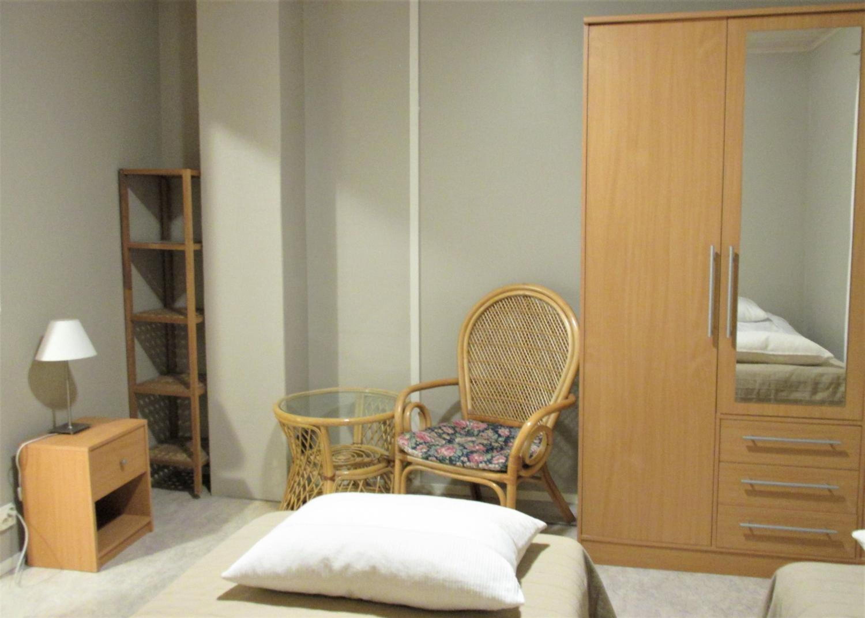 Family Room with Private Bathroom - Photo 21