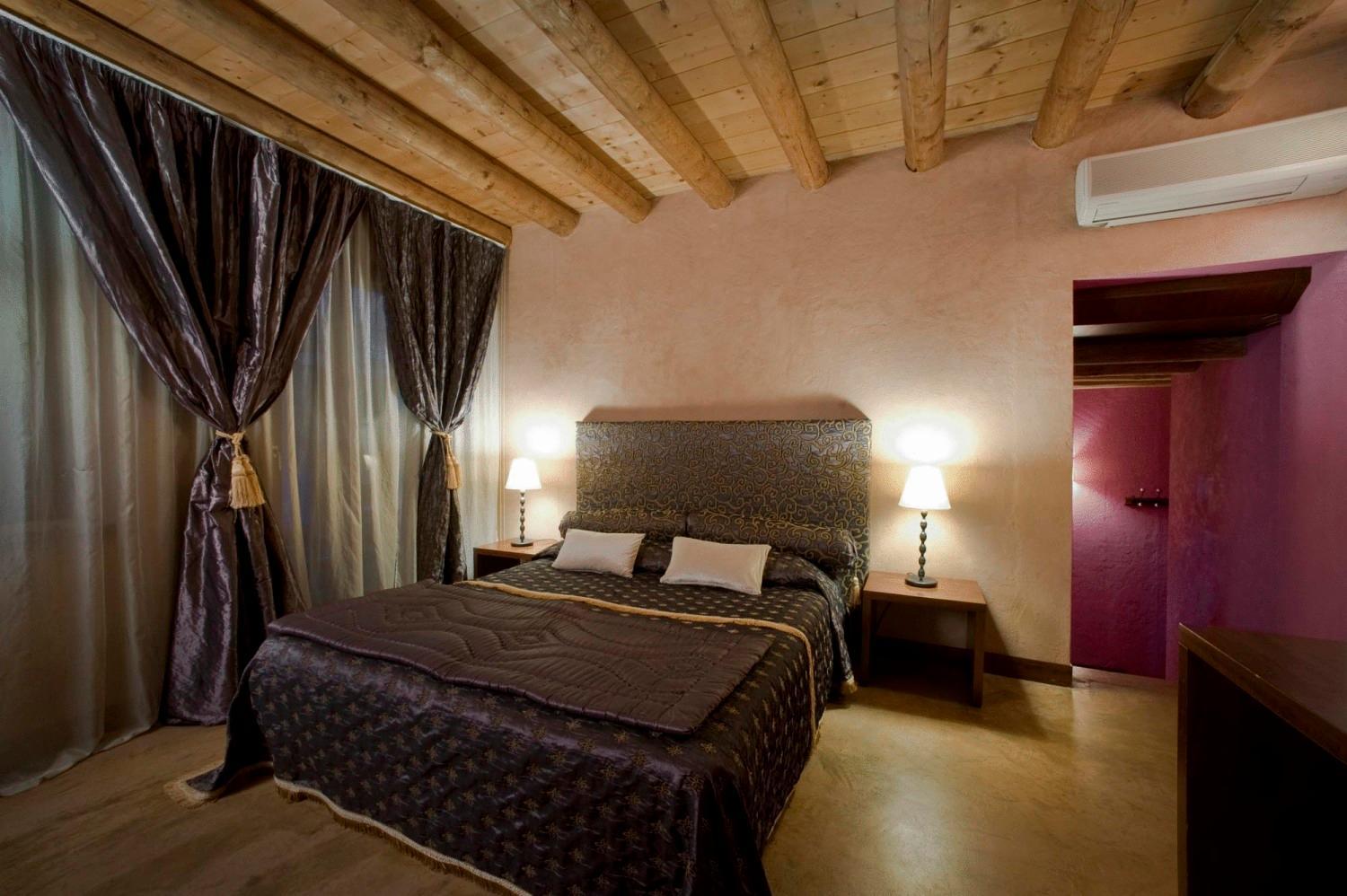 Double or Twin Room photo 3
