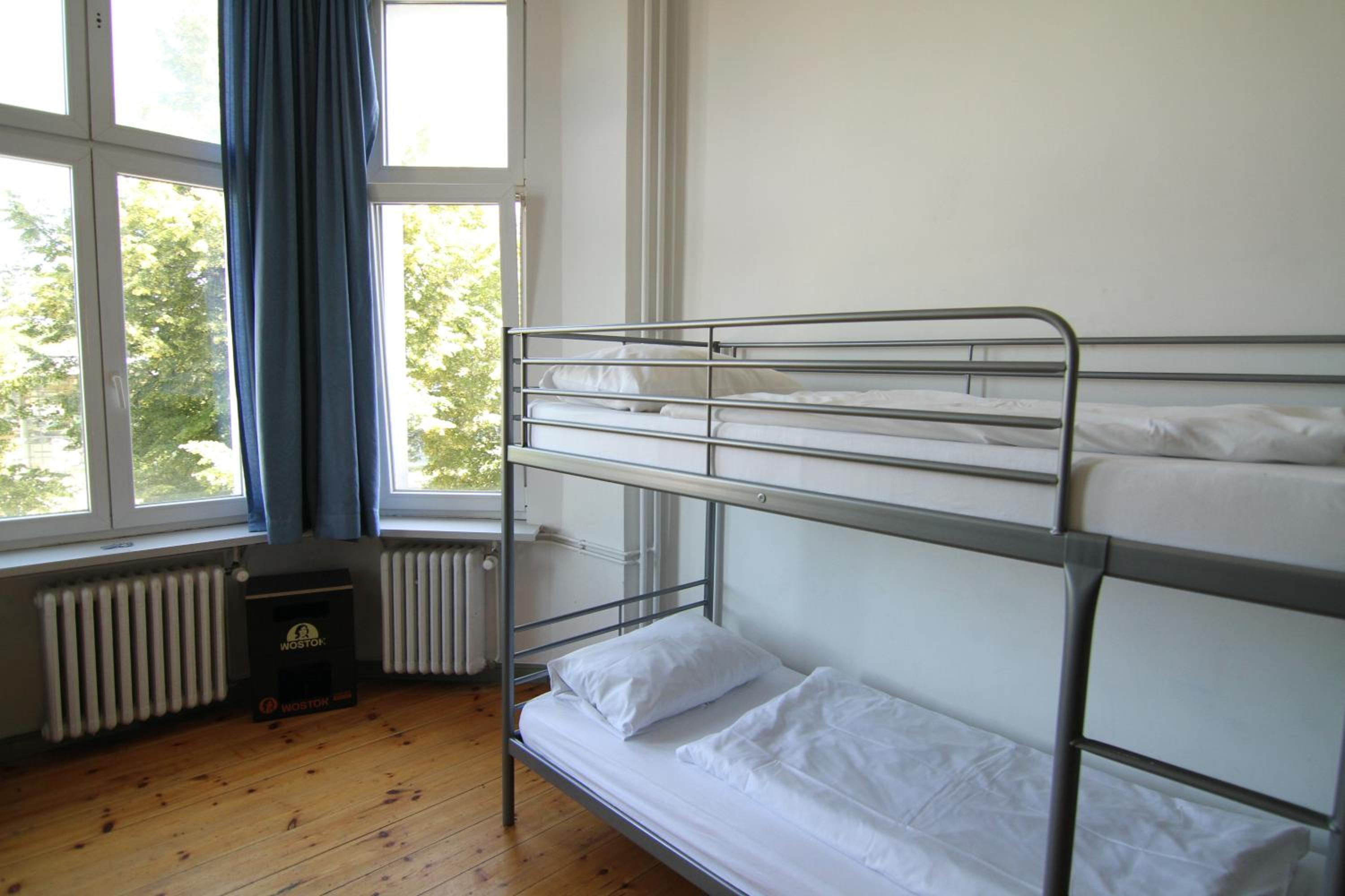 Bed in 8-Bed Dormitory Room photo 1