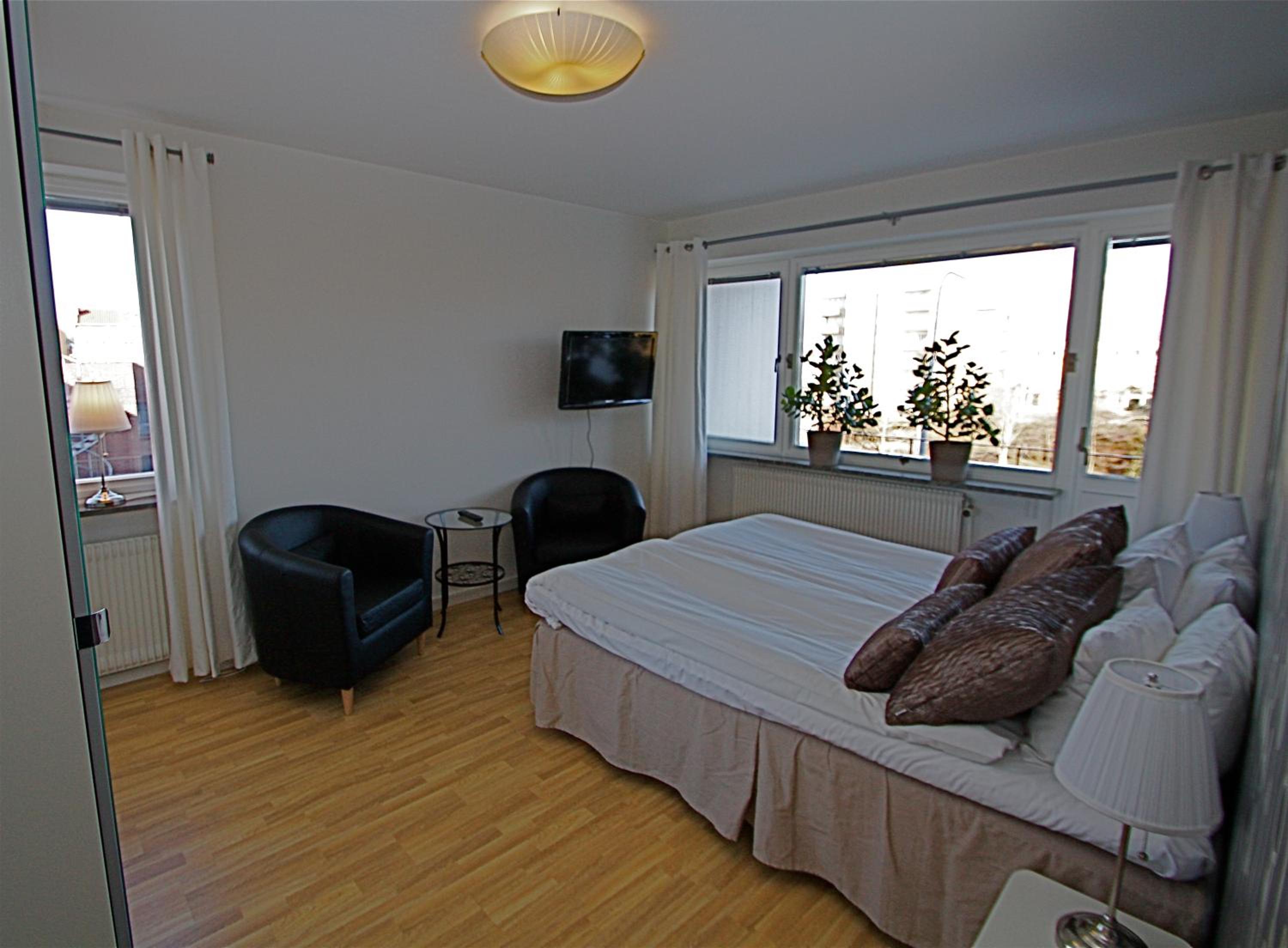 Double Or Twin Room With Balcony photo 2