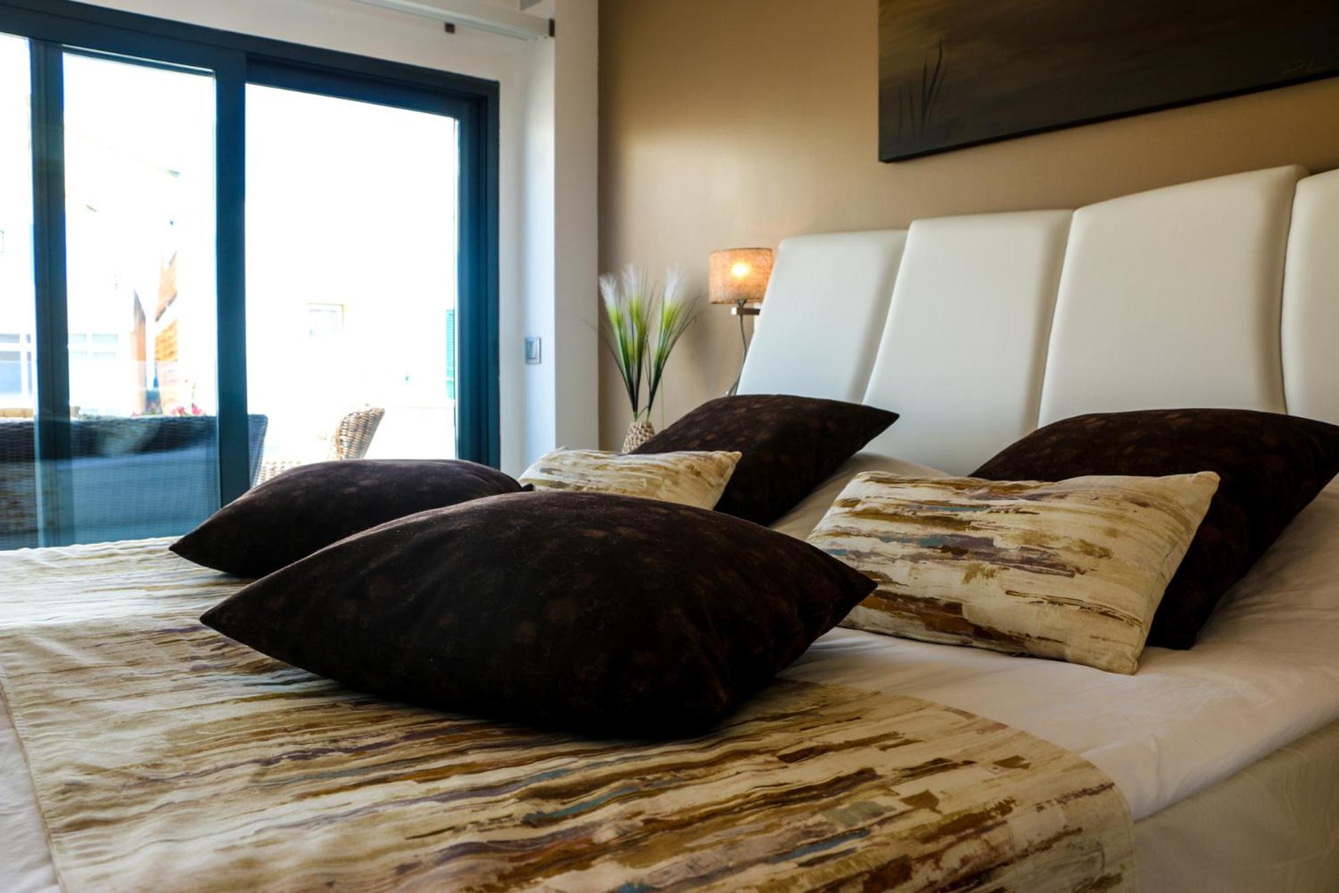Deluxe Suite with Sea View photo 1