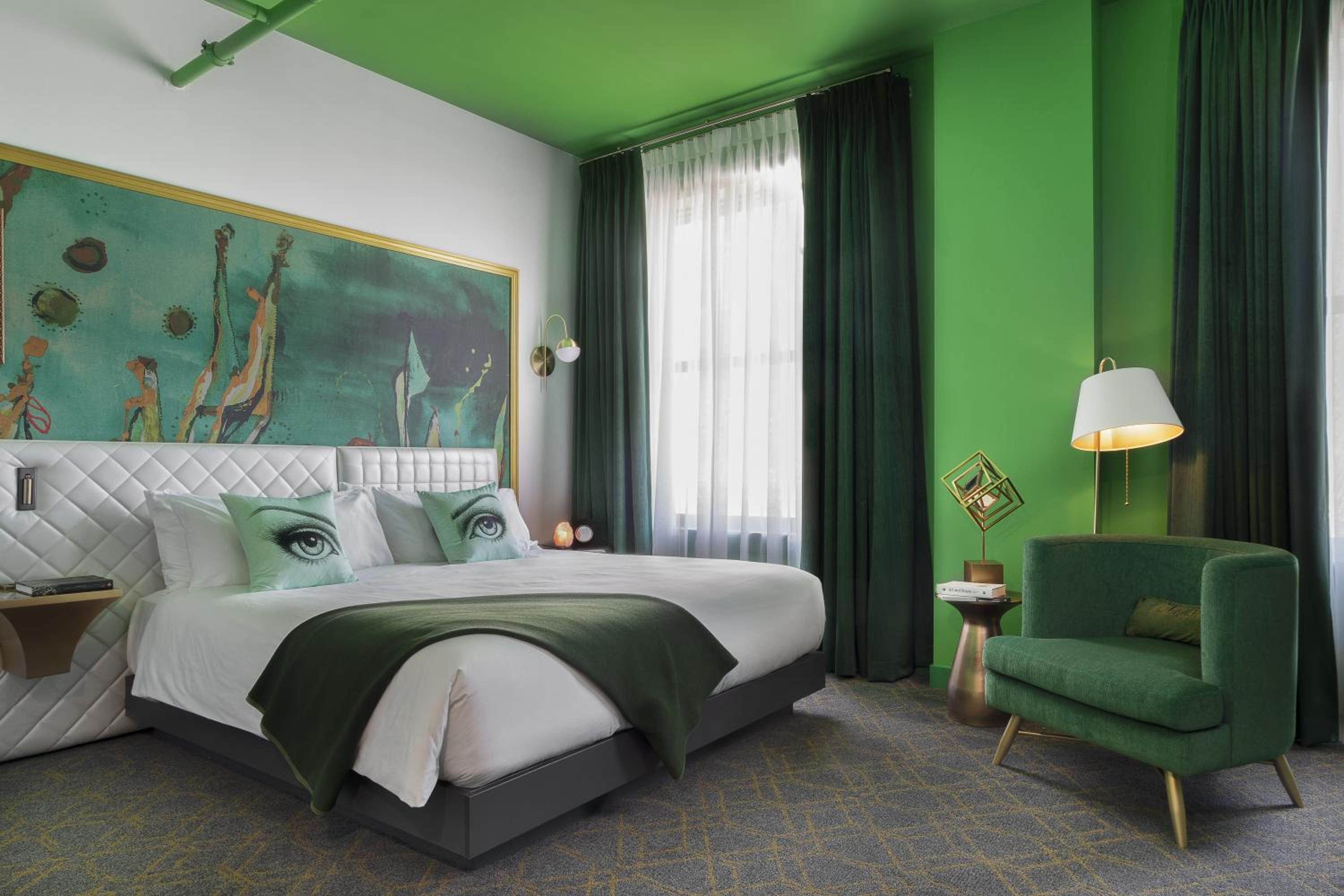 Accessible King Room - Photo 1