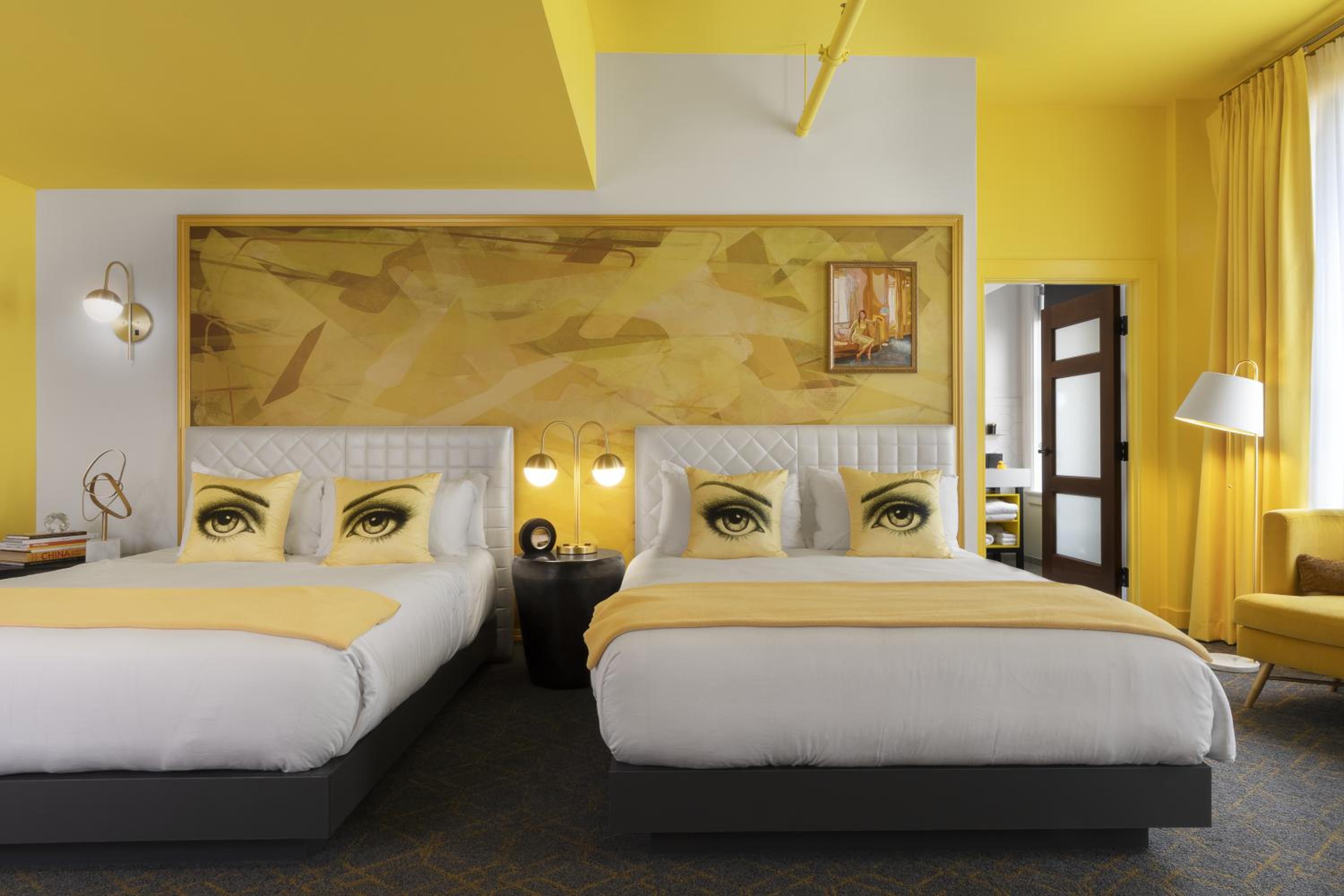 Accessible Double Queen Room - Photo 3
