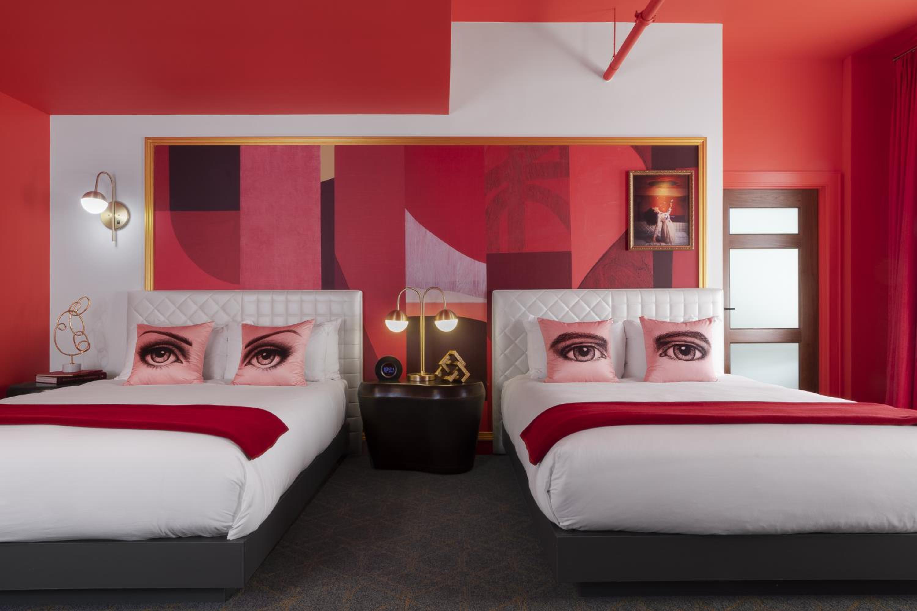 Accessible Double Queen Room - Photo 5