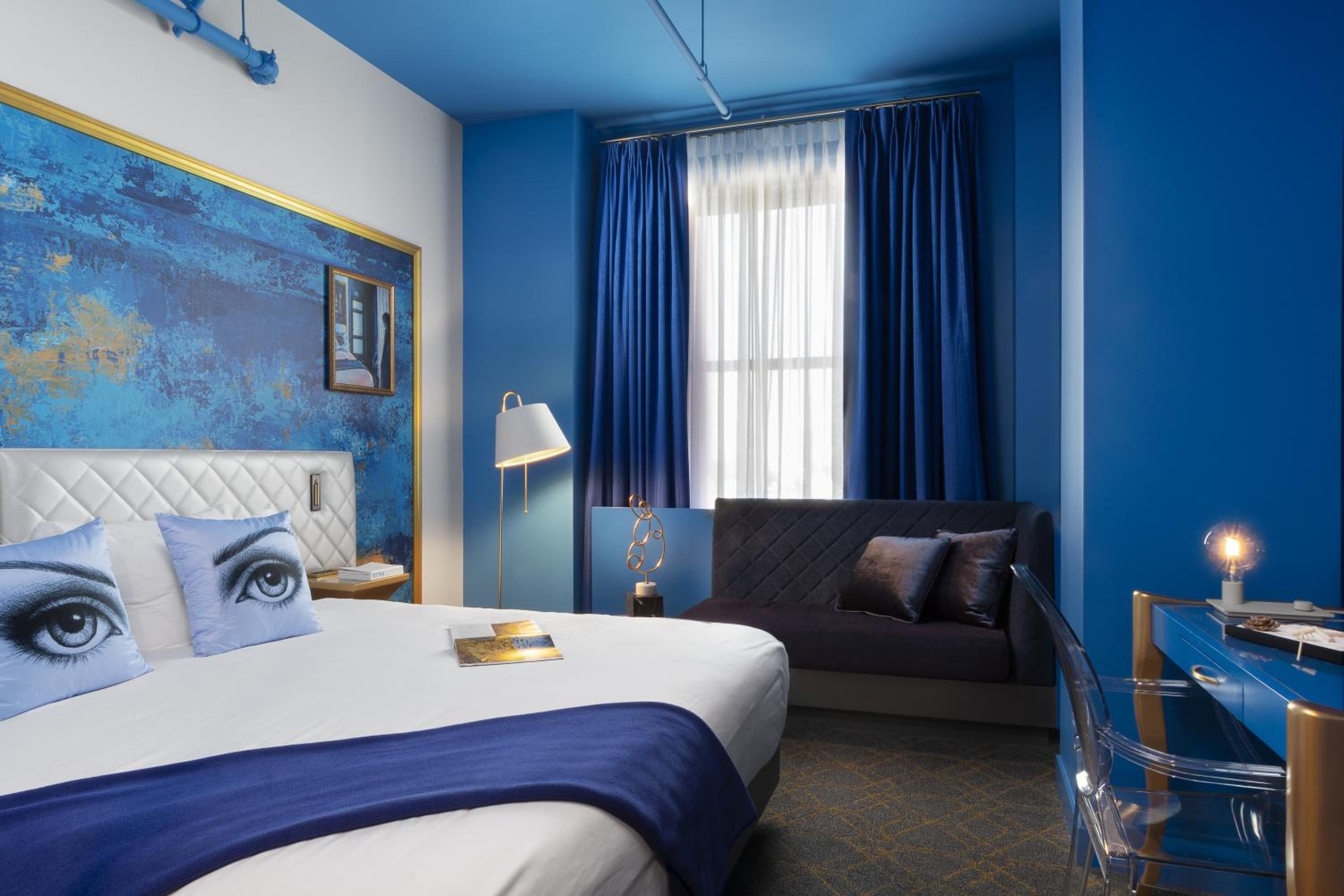 Accessible King Room - Photo 3