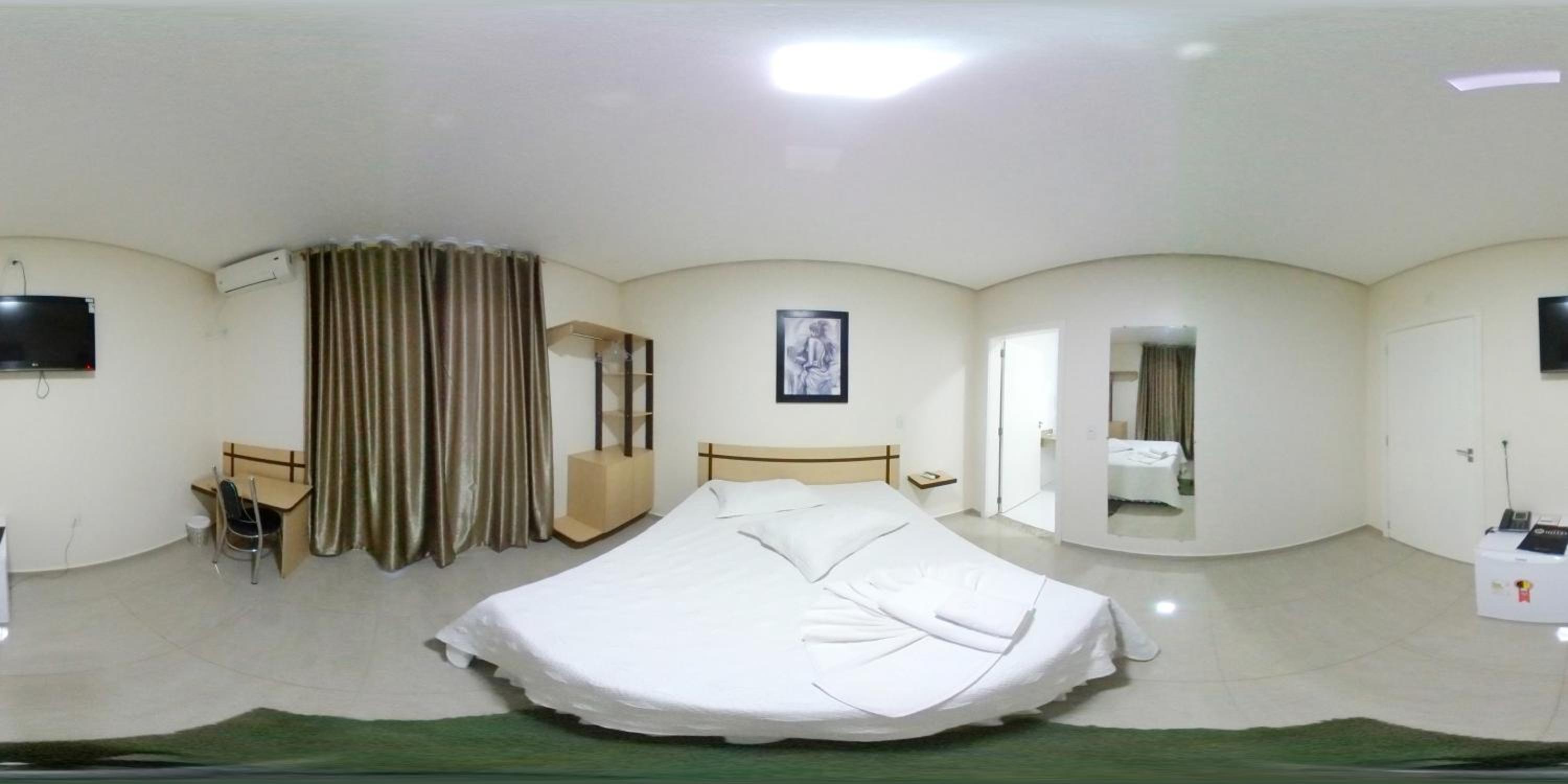 Single Room with Bath photo 1