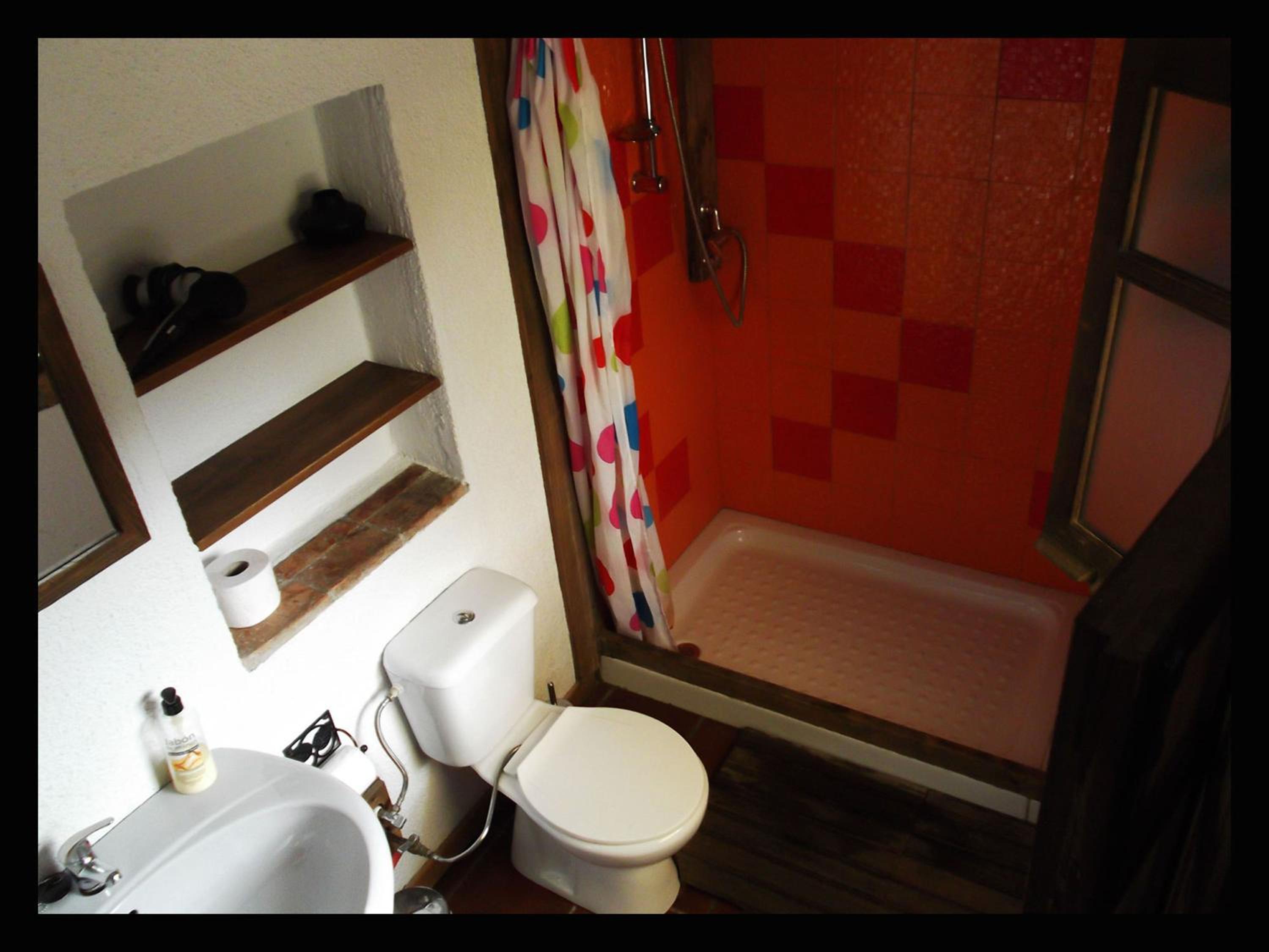 Bed in 4-Bed Male Dormitory Room photo 2
