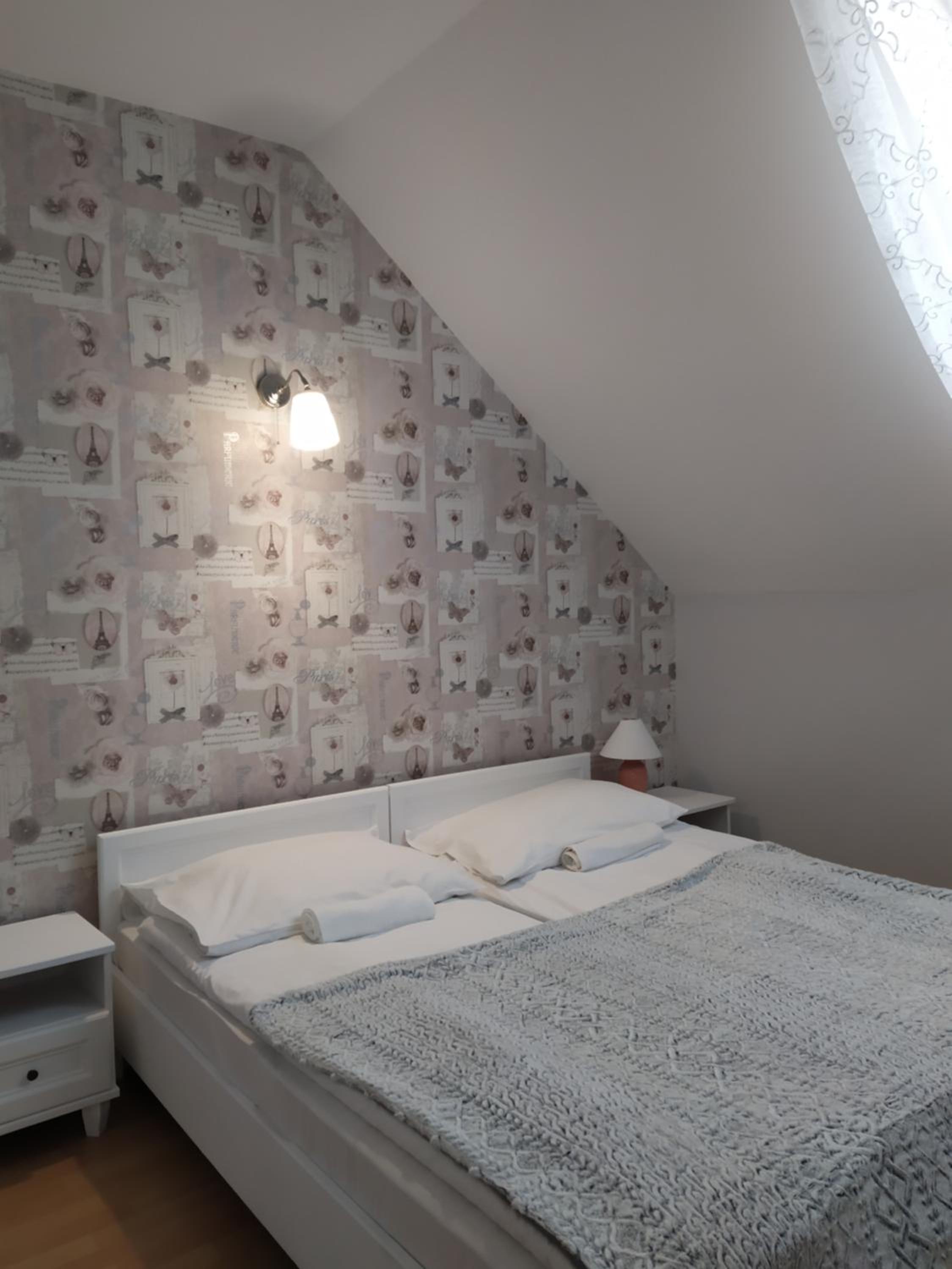 Budget Double Room photo 3