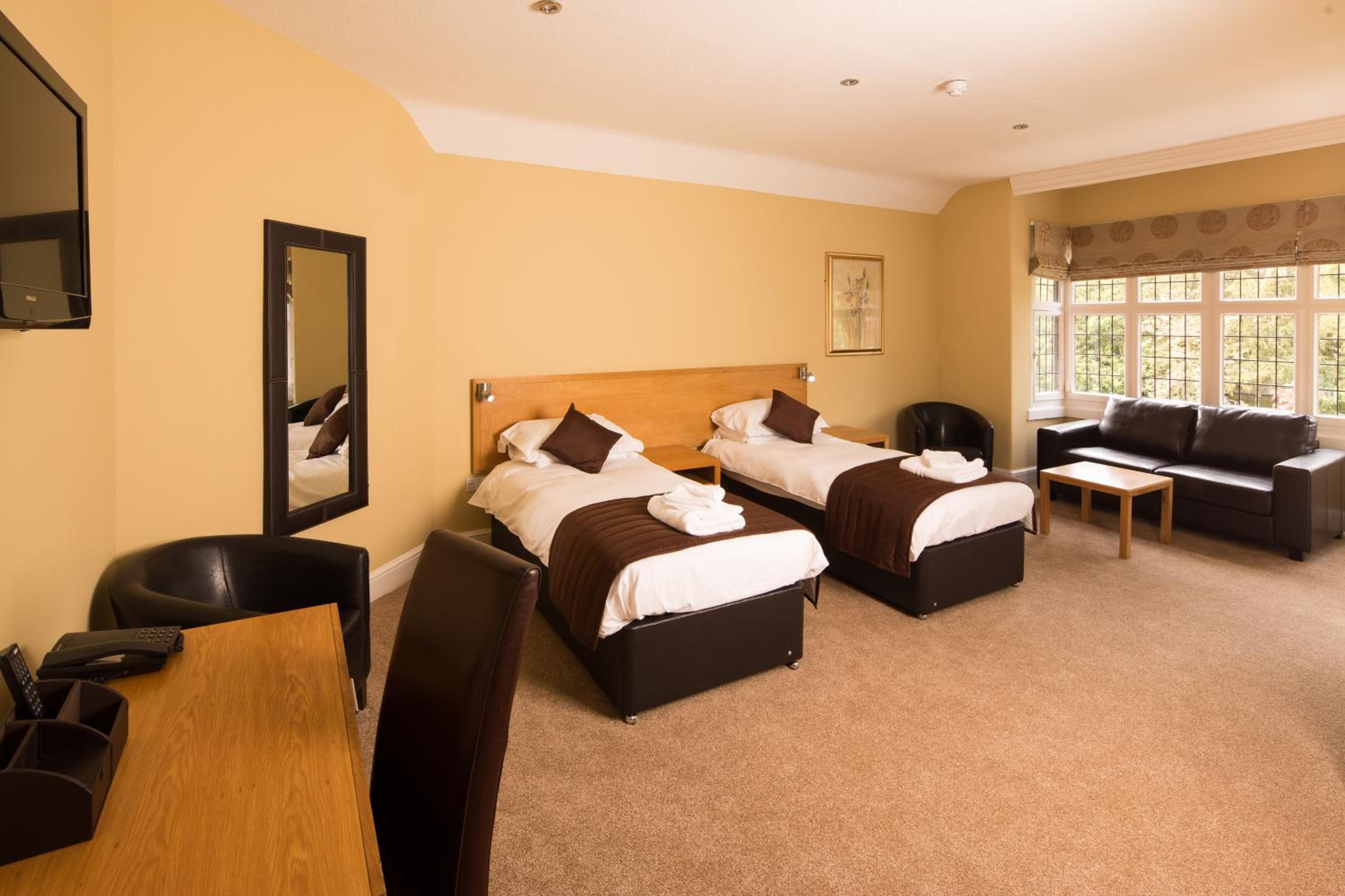 Standard Twin Room