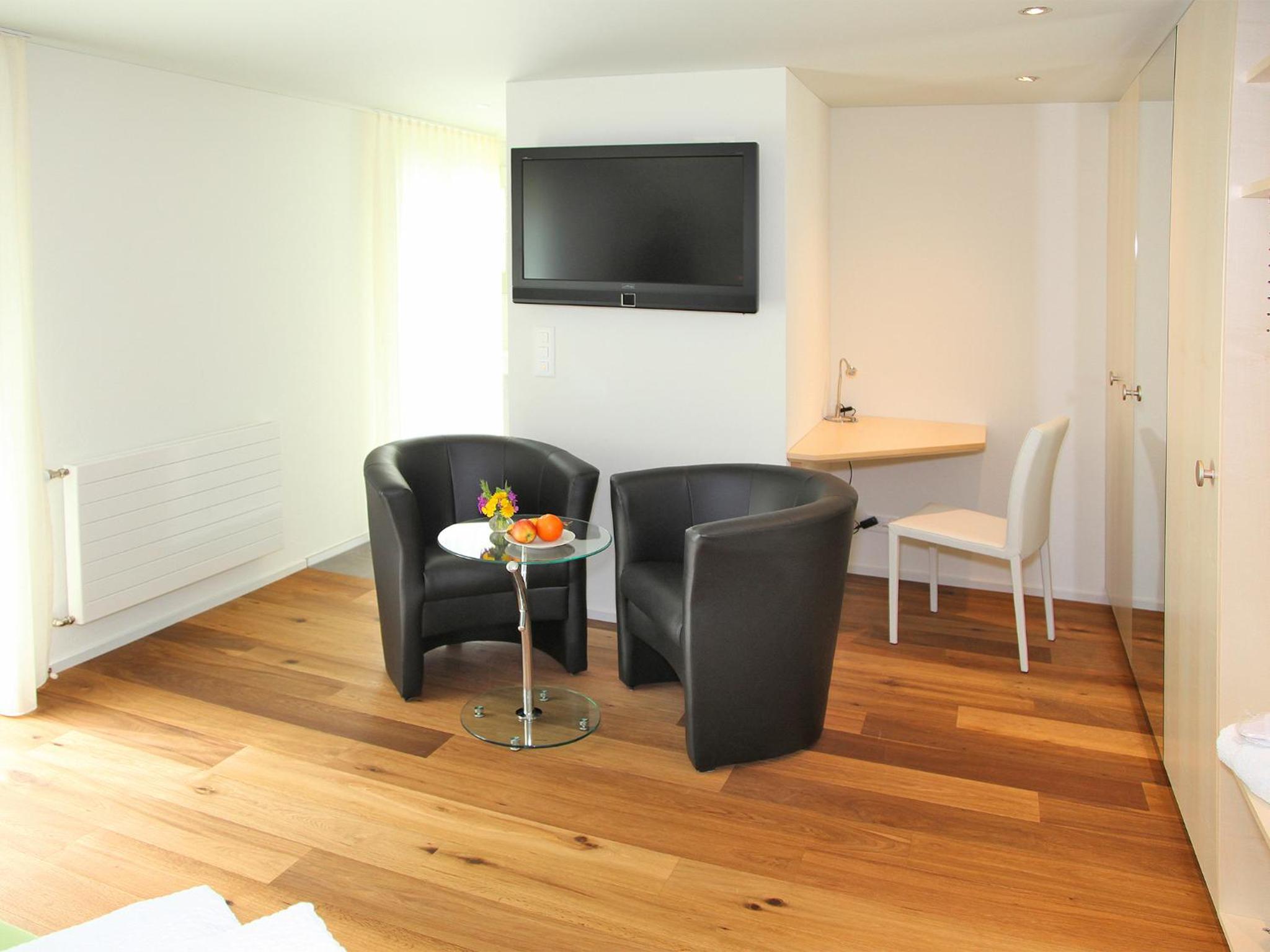 Junior Suite with Balcony and Mountain View - Photo 2