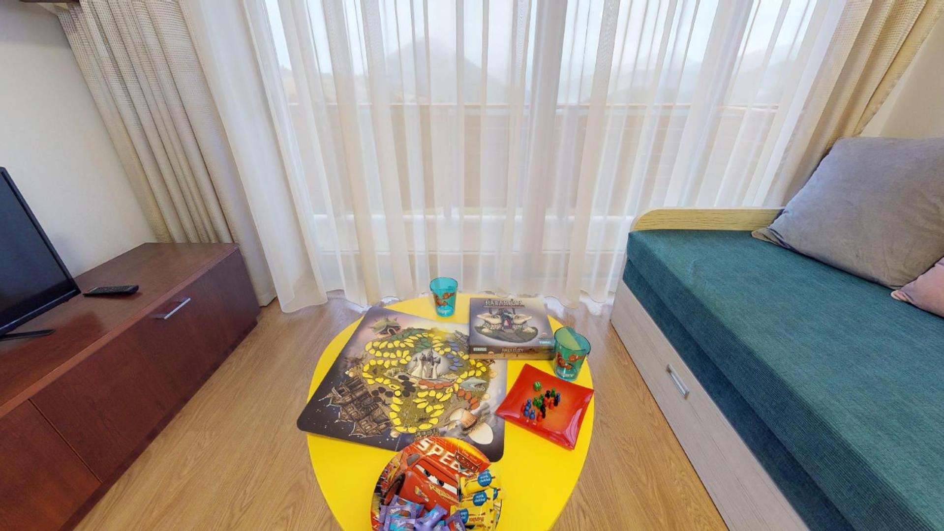 One-Bedroom Apartment - Photo 33