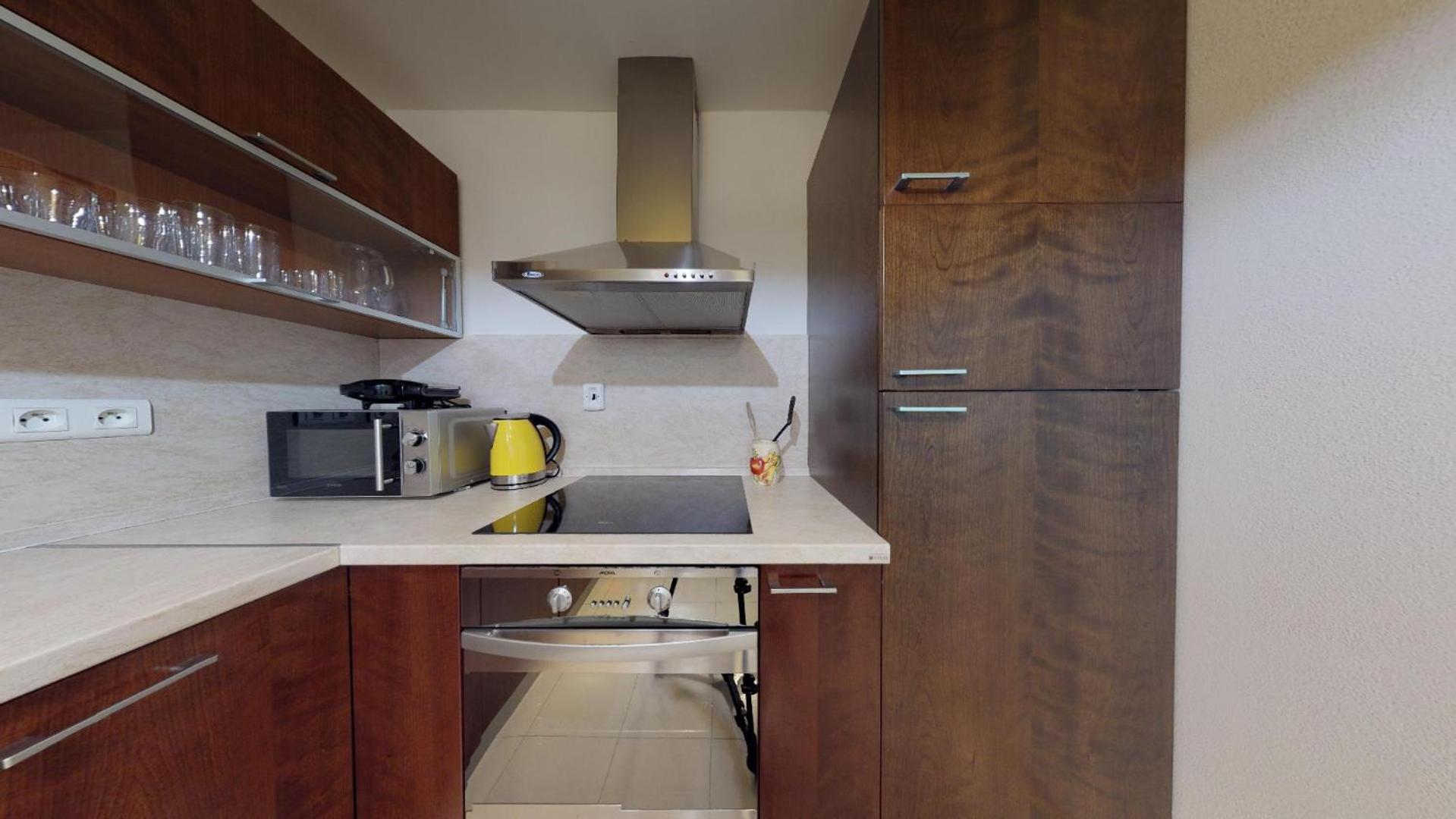 One-Bedroom Apartment - Photo 32