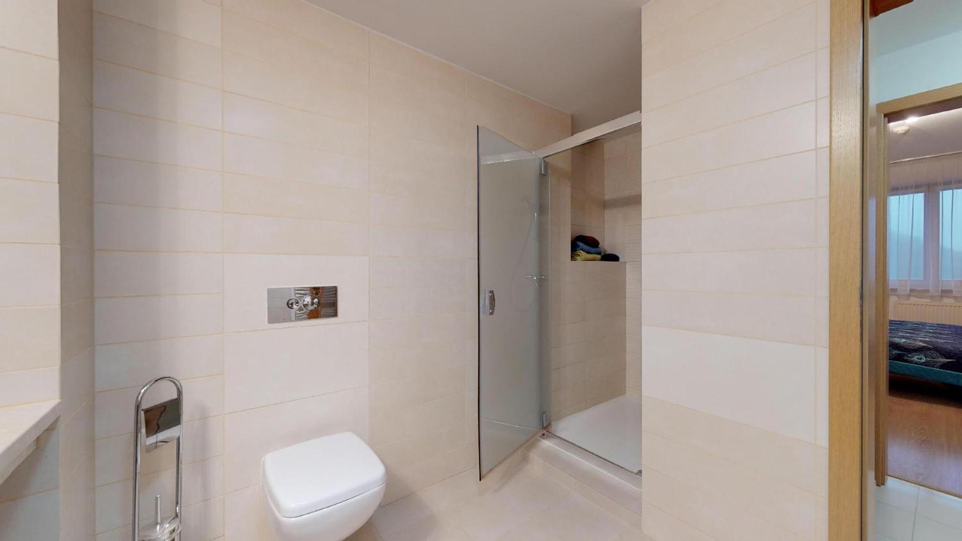 One-Bedroom Apartment - Photo 31