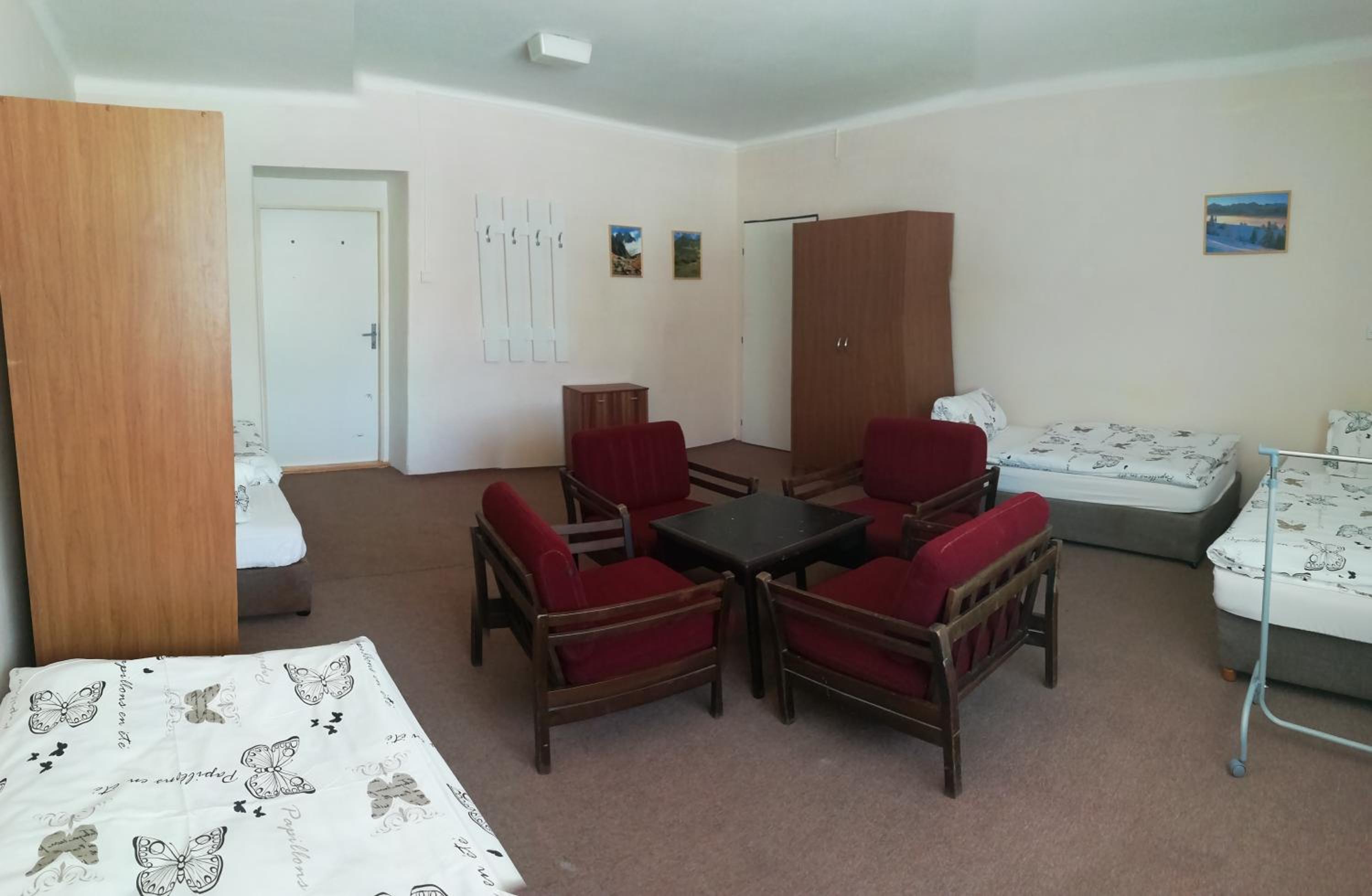 Quadruple Room with Shared Bathroom photo 1